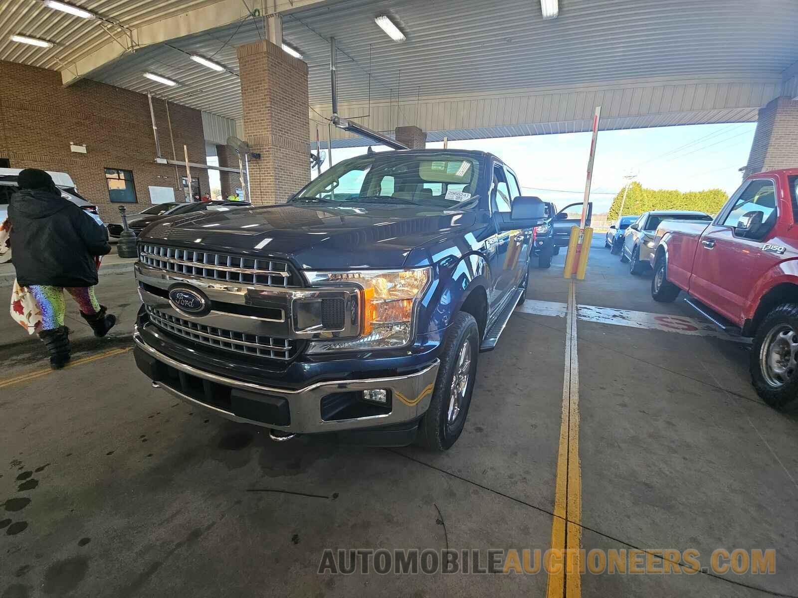 1FTEW1E43KKE17609 Ford F-150 2019