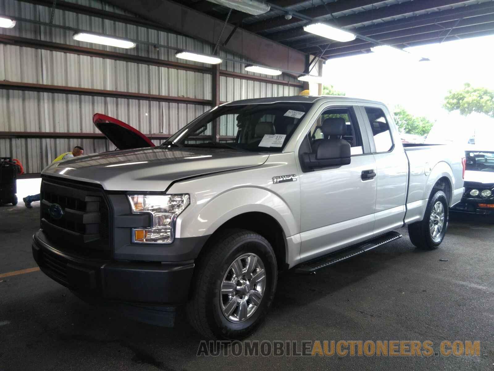 1FTEX1C86HKE23903 Ford F-150 2017