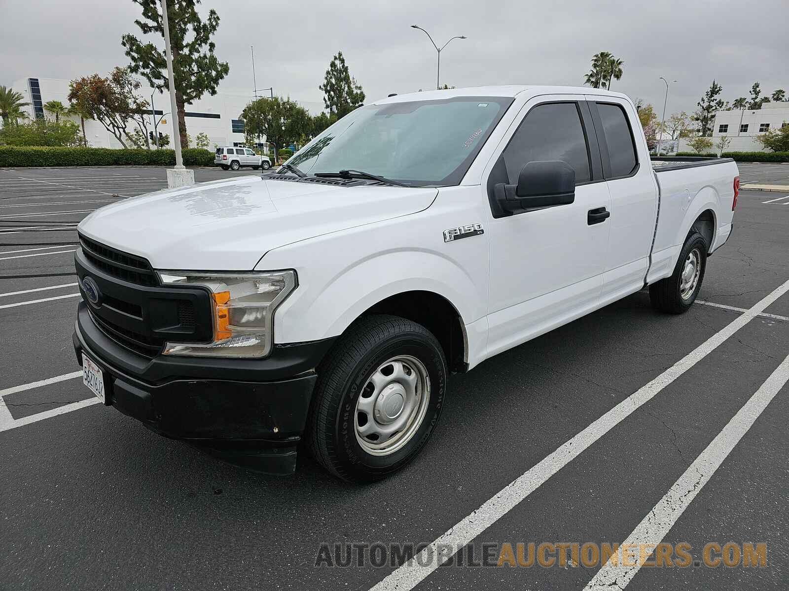 1FTEX1CB2JKC35803 Ford F-150 XL 2018