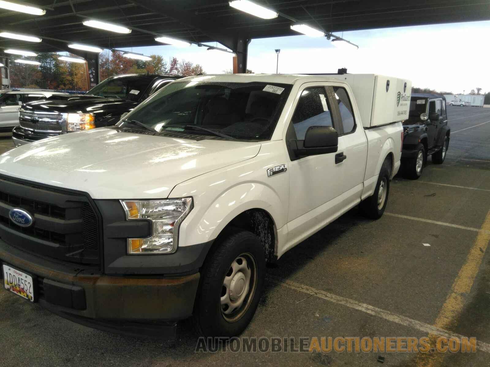 1FTEX1CF8HKE53368 Ford F-150 2017