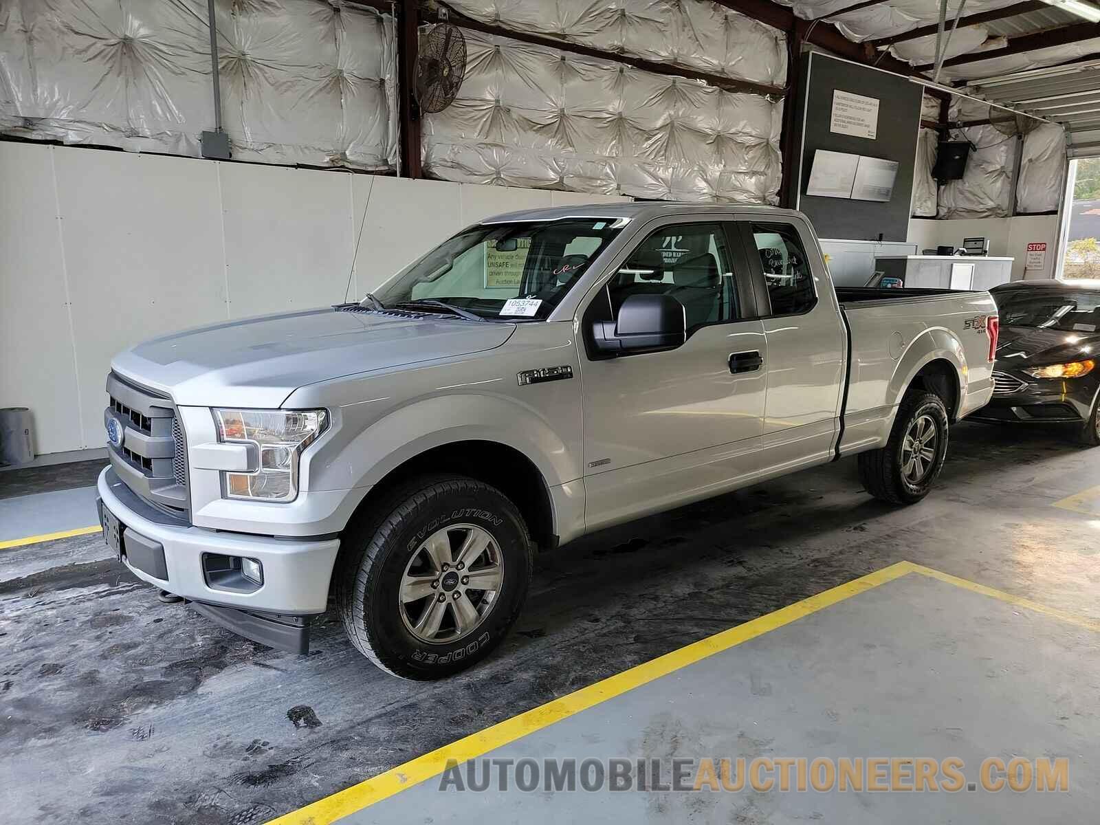 1FTEX1EP1HFB64198 Ford F-150 2017