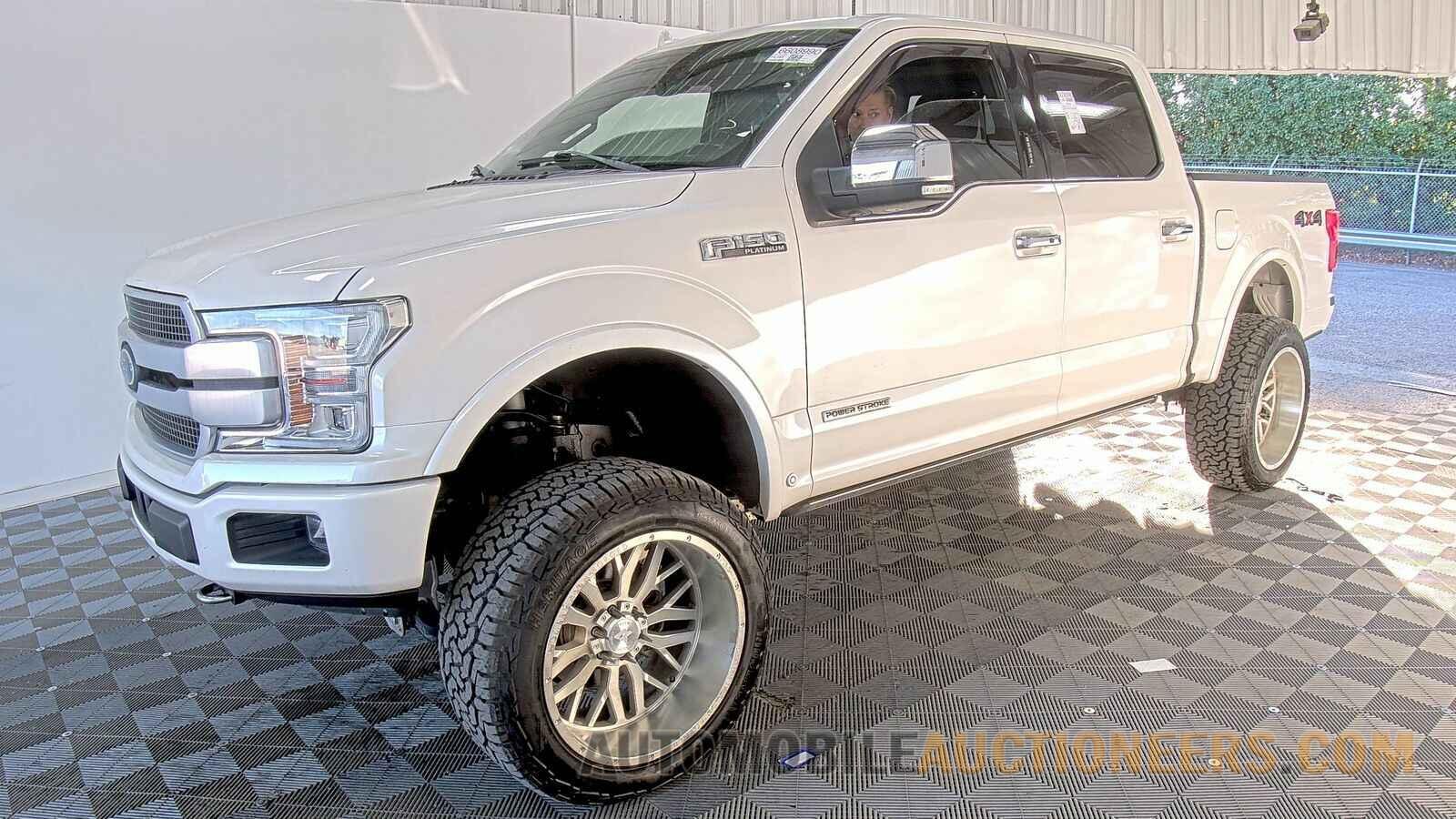 1FTFW1E17JFE37895 Ford F-150 2018