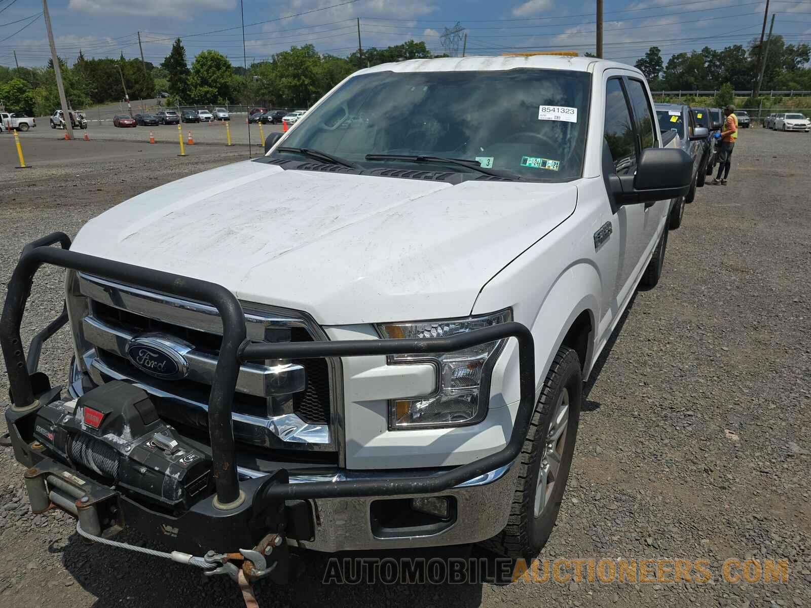 1FTFW1EF2HKE25750 Ford F-150 2017