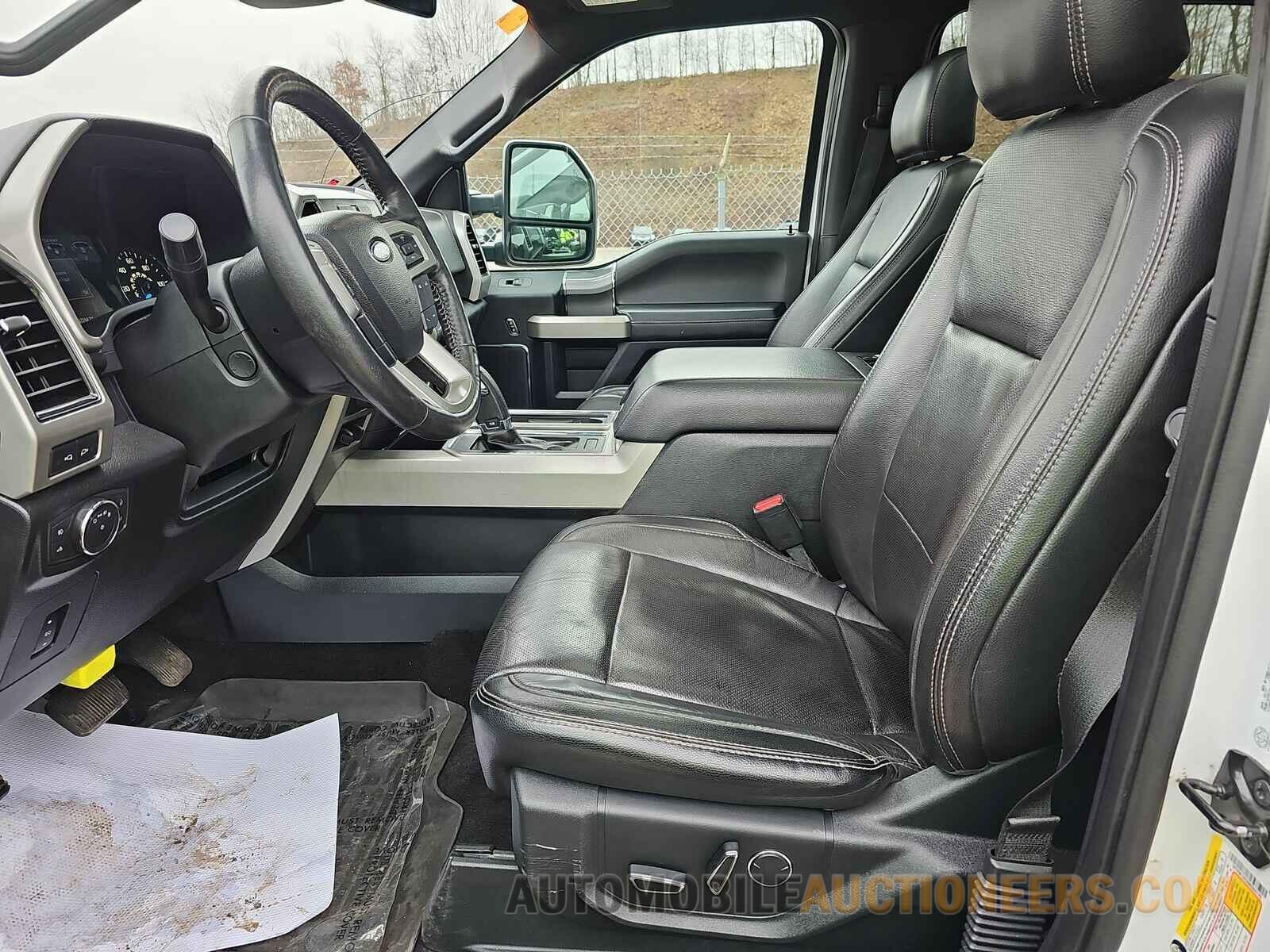 1FTFW1EFXHKD64745 Ford F-150 2017