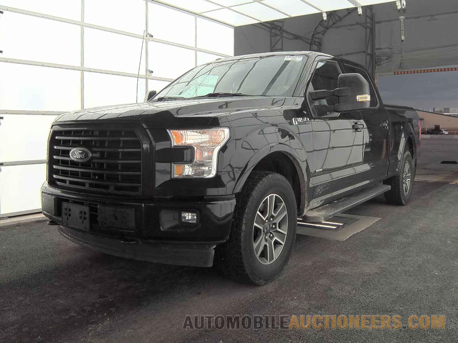 1FTFW1EG2HFB26017 Ford F-150 2017