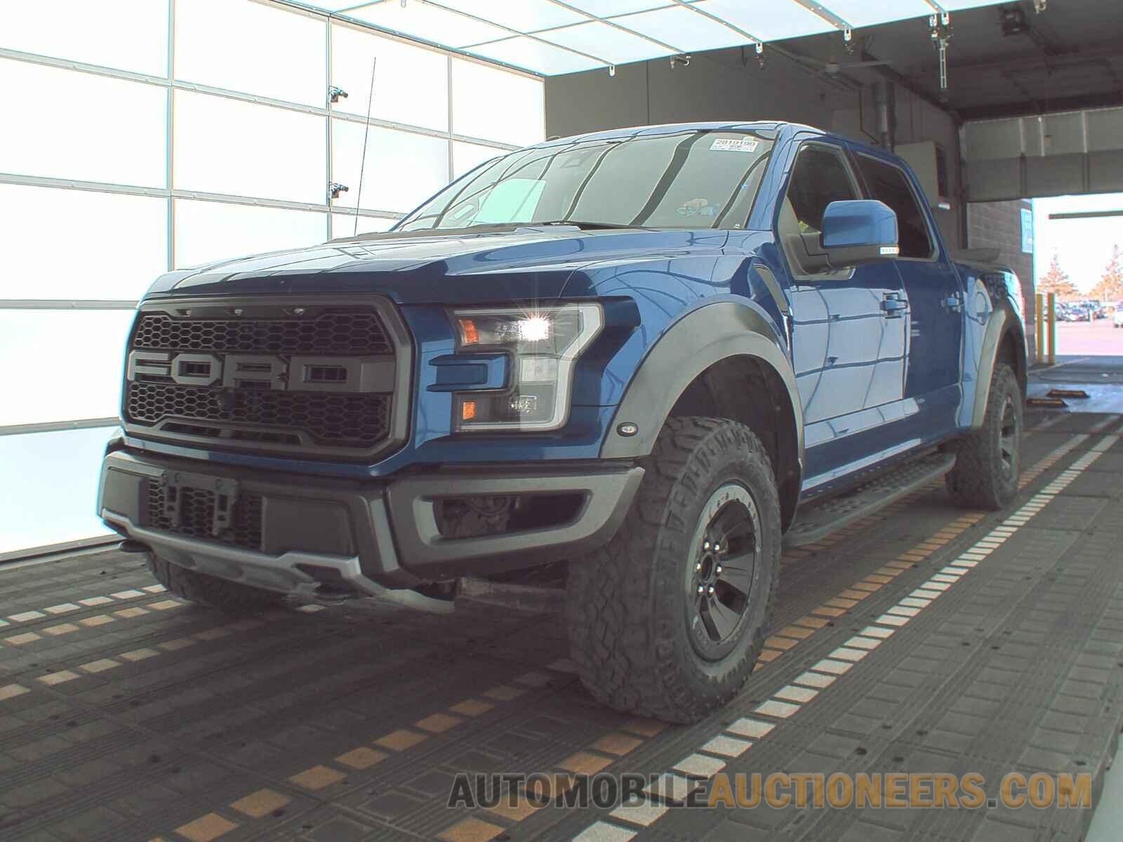 1FTFW1RG2HFA61275 Ford F-150 2017