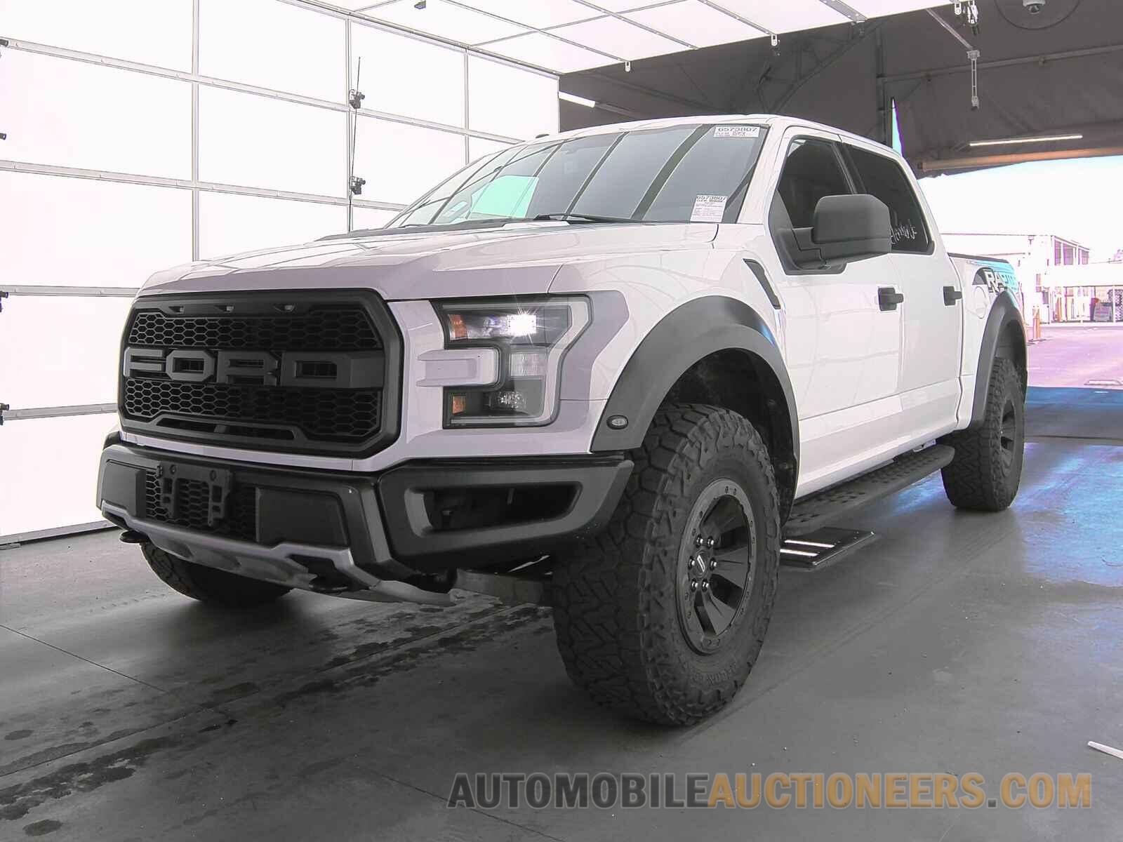 1FTFW1RG3JFB21070 Ford F-150 2018