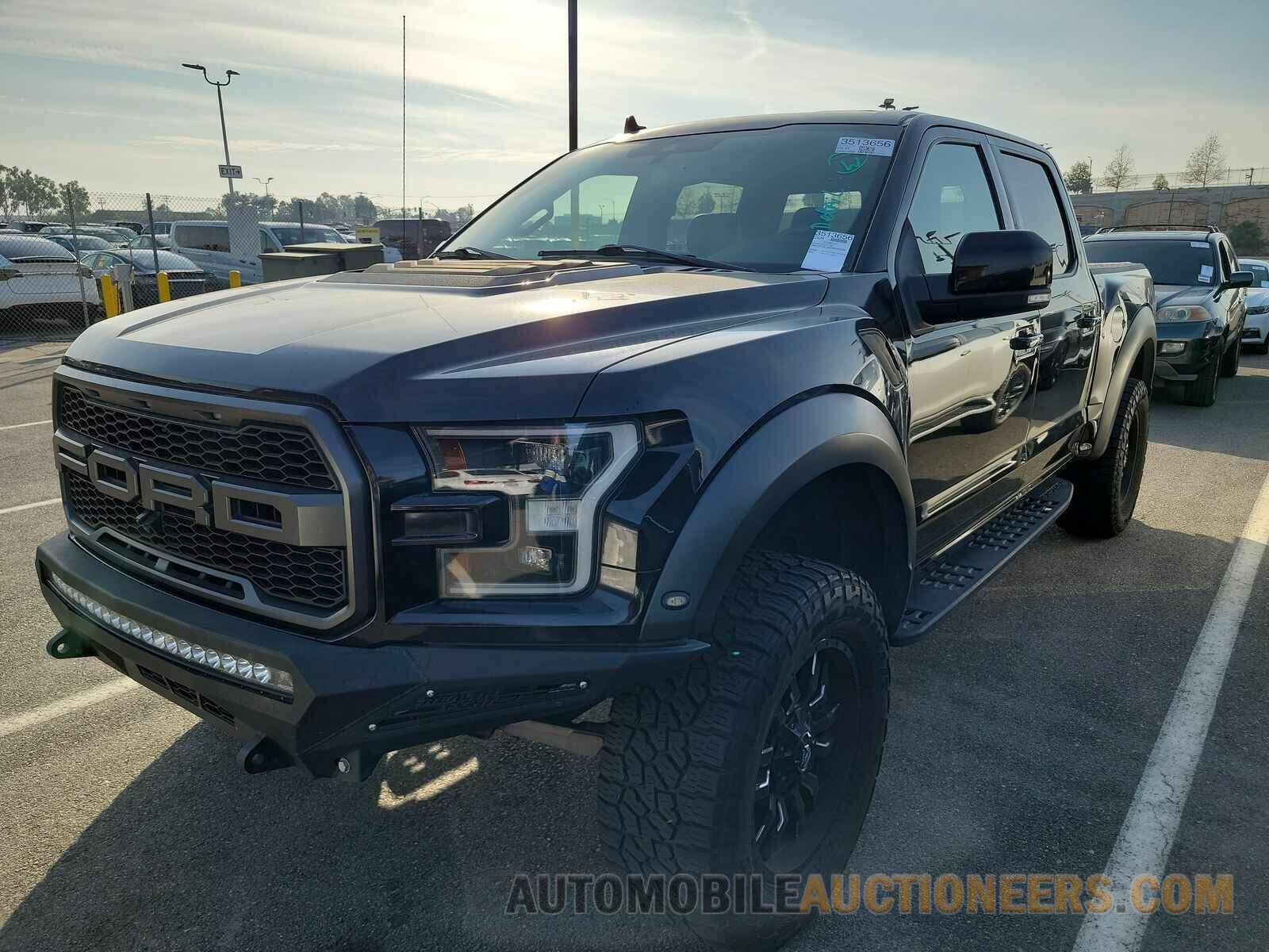 1FTFW1RG3KFA63026 Ford F-150 2019