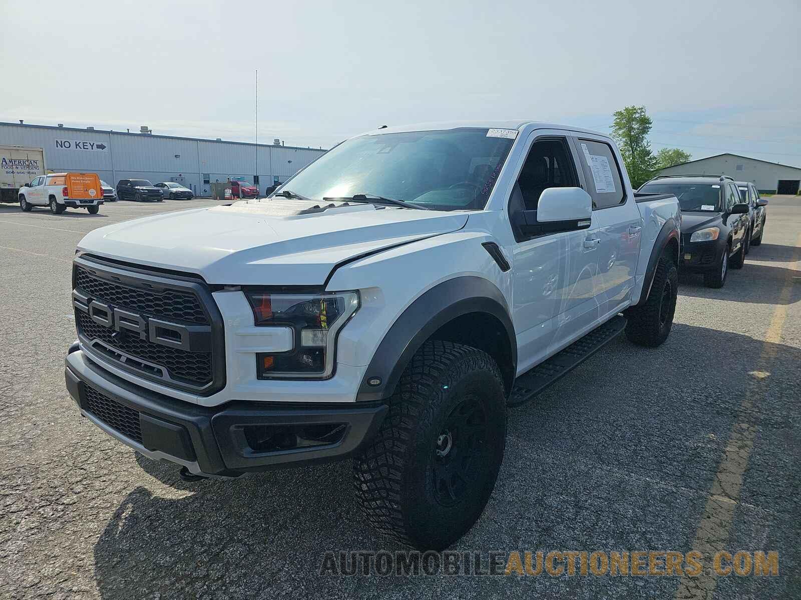 1FTFW1RG4HFB52726 Ford F-150 2017