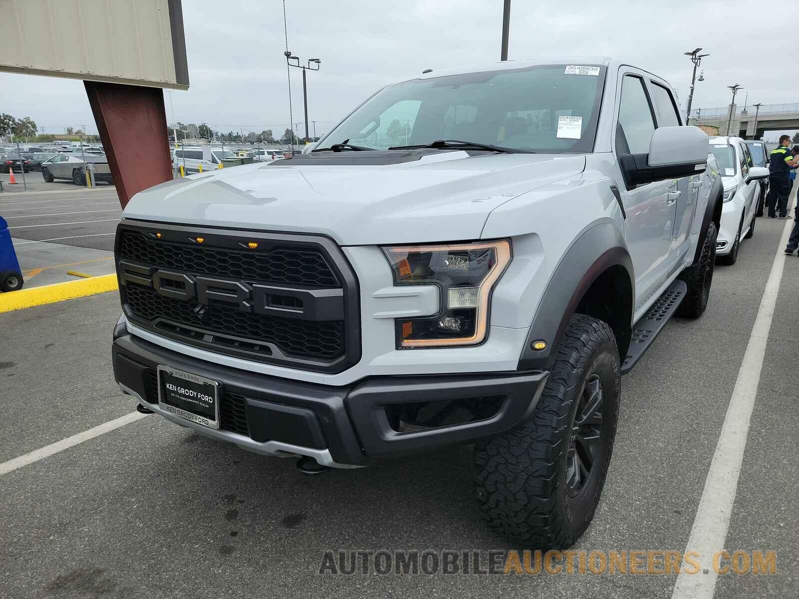 1FTFW1RG5HFA26505 Ford F-150 2017