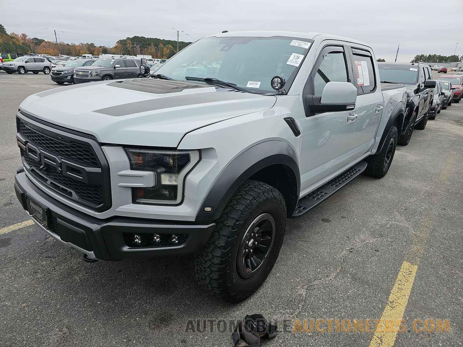 1FTFW1RG5HFA40985 Ford F-150 2017