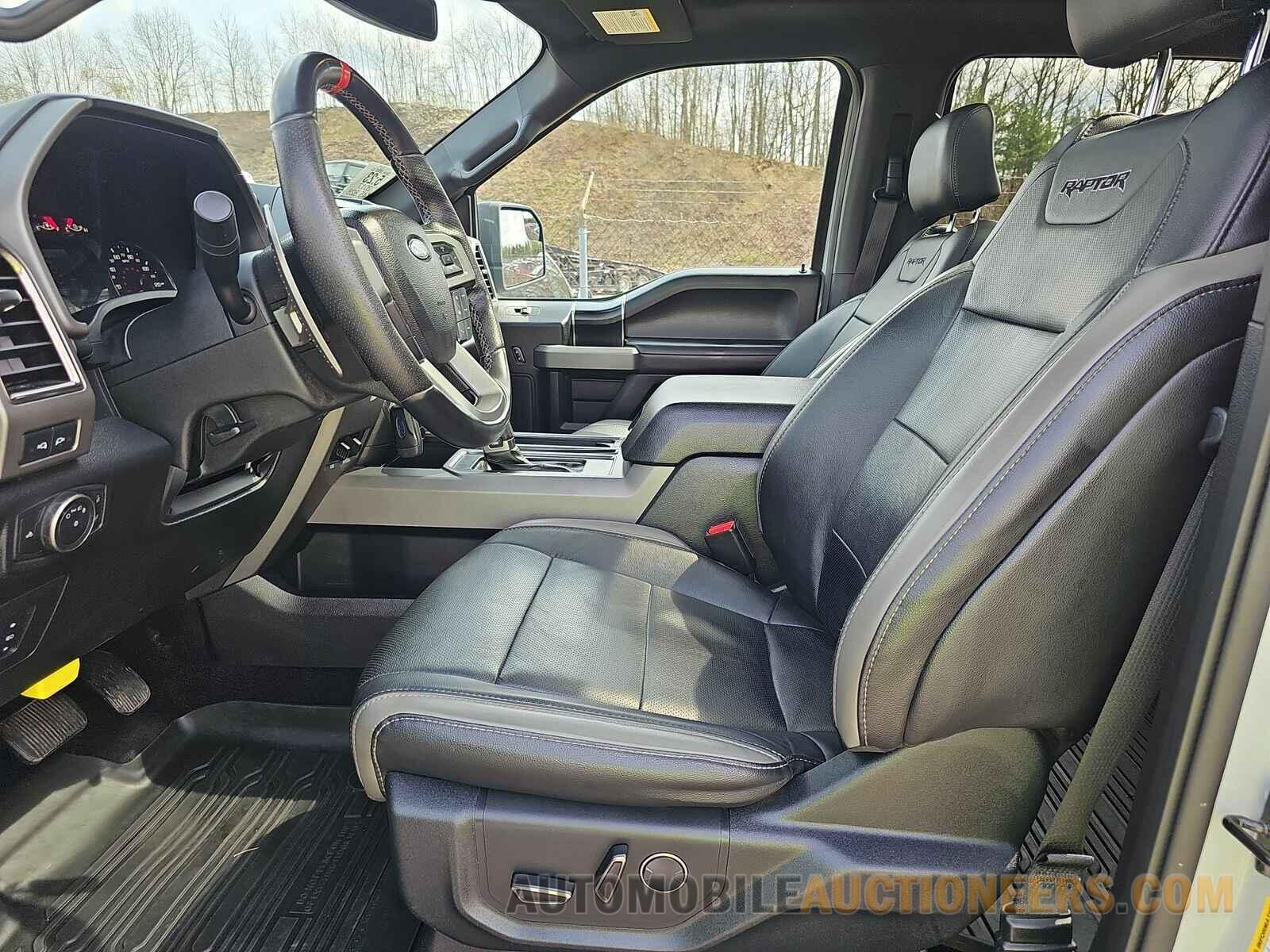 1FTFW1RG5HFB54355 Ford F-150 2017