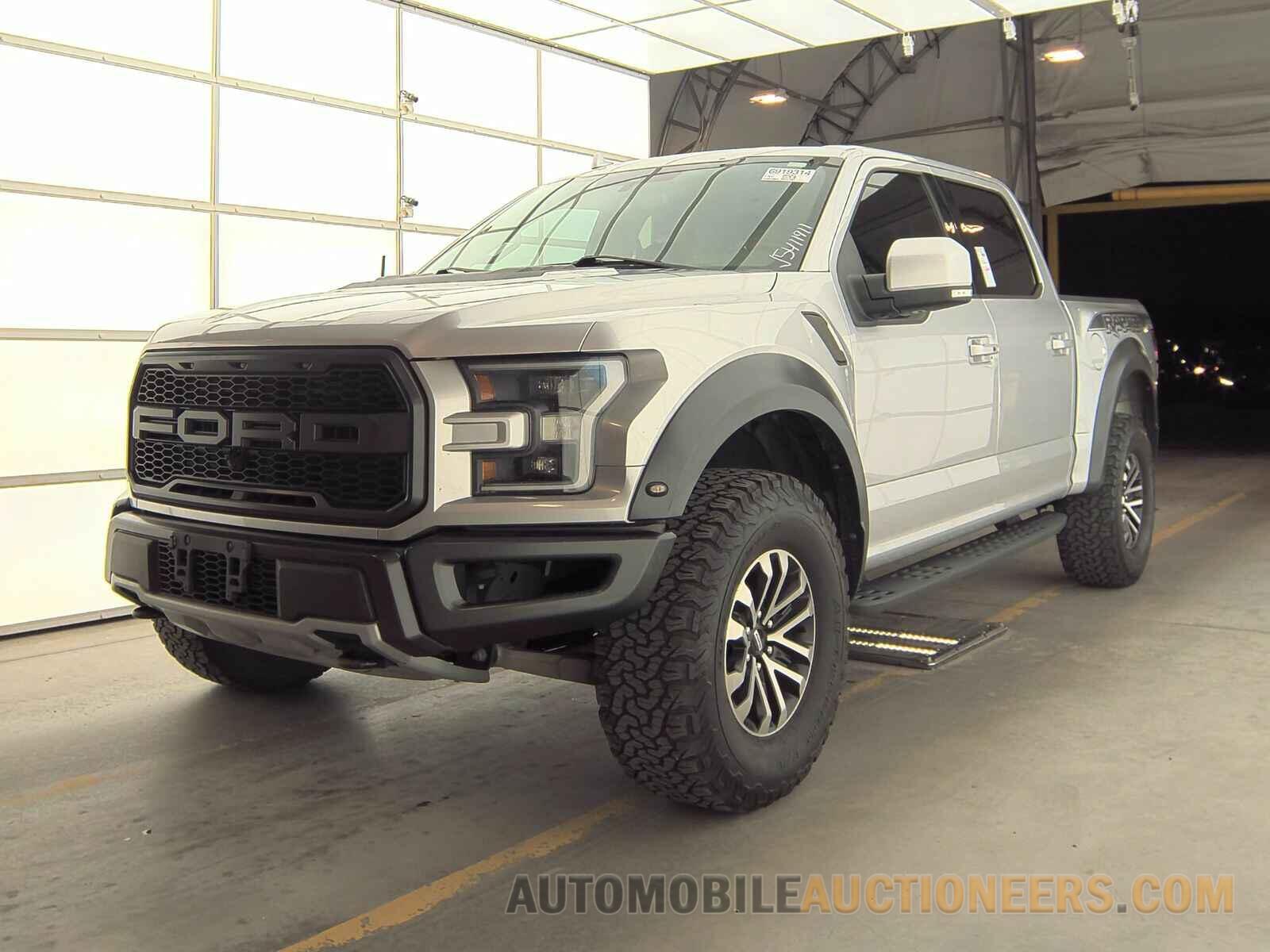 1FTFW1RG5KFB27230 Ford F-150 2019