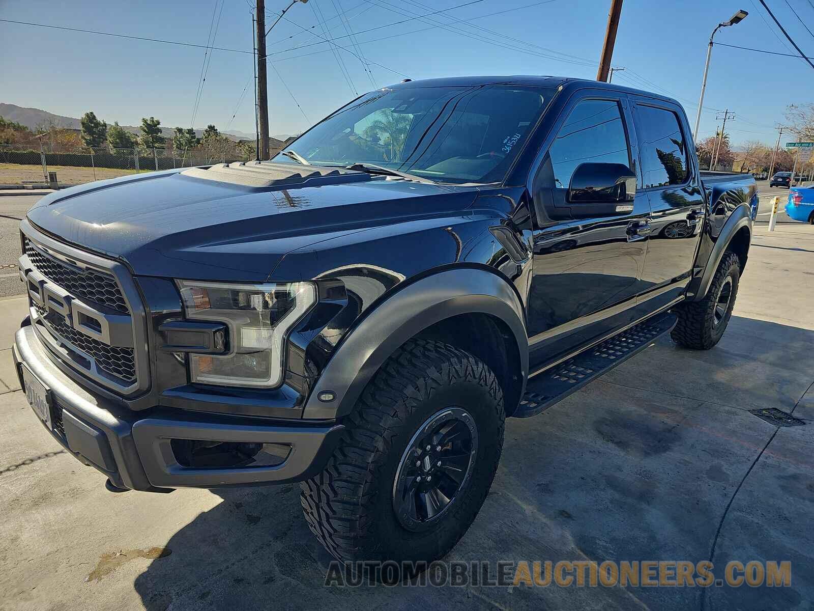 1FTFW1RG7HFA59845 Ford F-150 2017