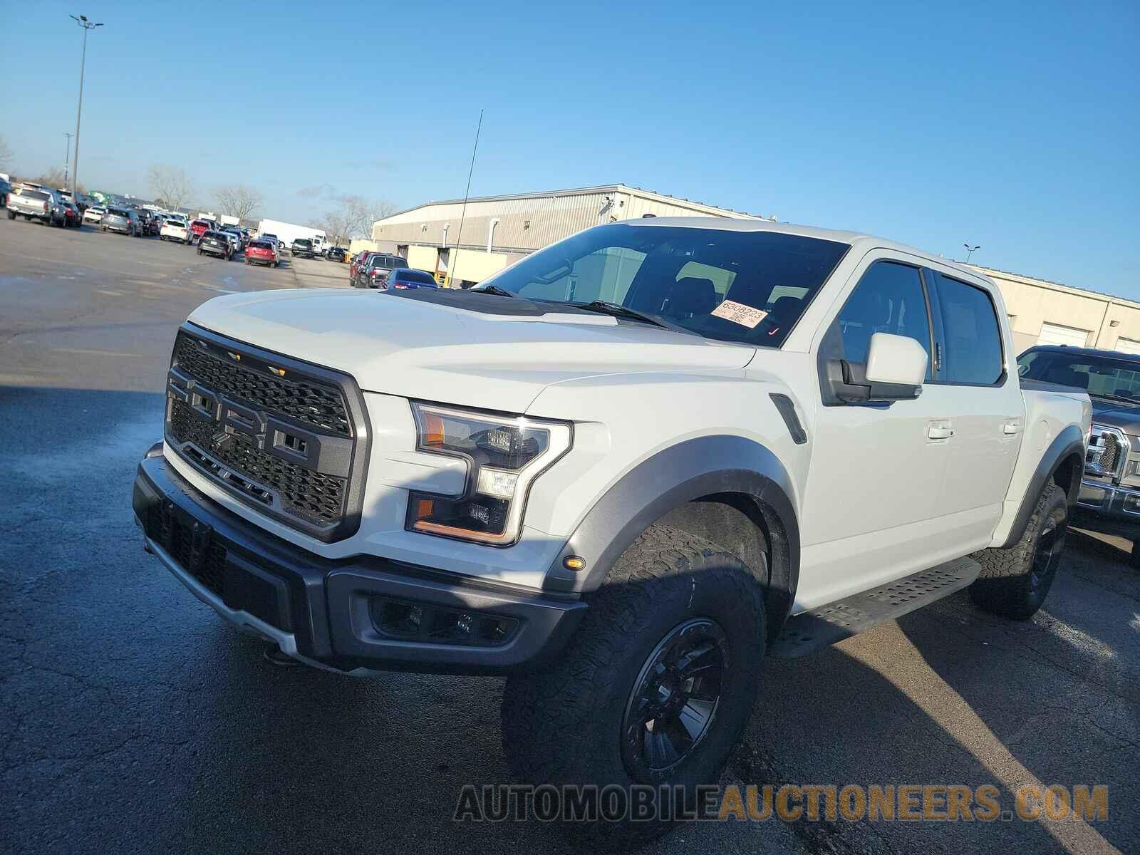 1FTFW1RG8HFC00843 Ford F-150 2017