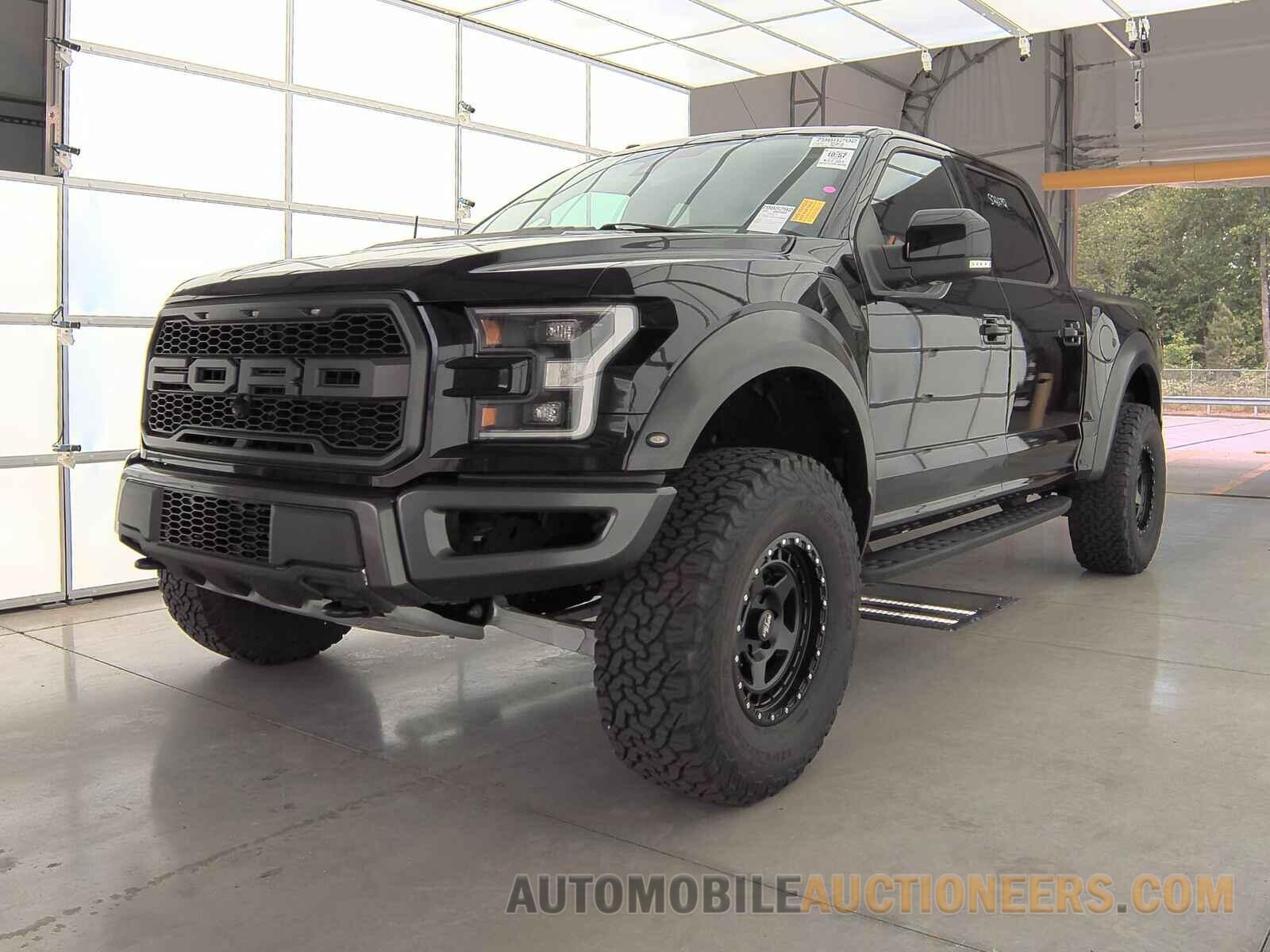 1FTFW1RGXHFC75043 Ford F-150 2017