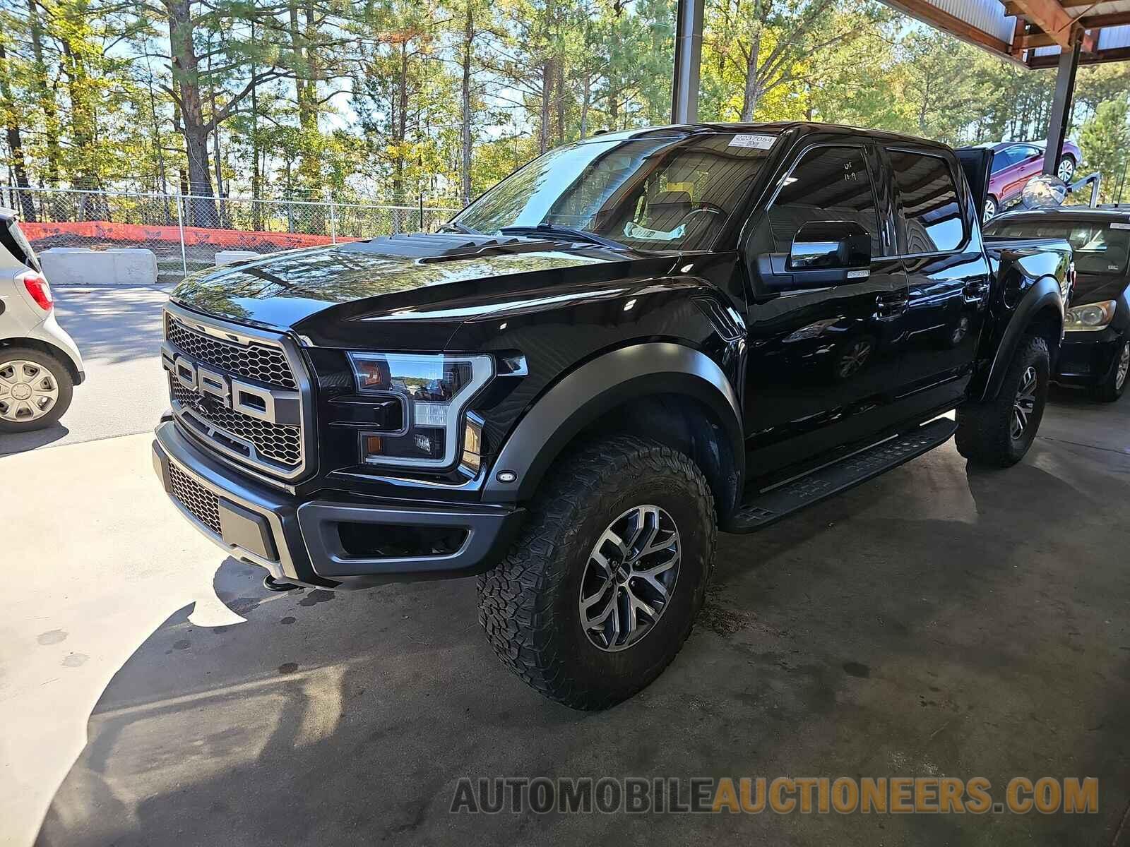 1FTFW1RGXJFC51671 Ford F-150 2018