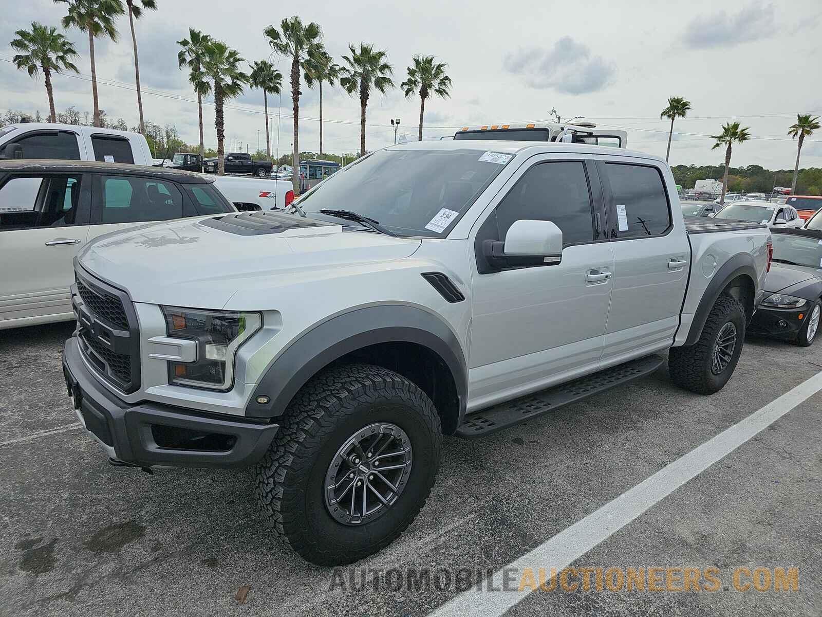 1FTFW1RGXKFB42077 Ford F-150 2019