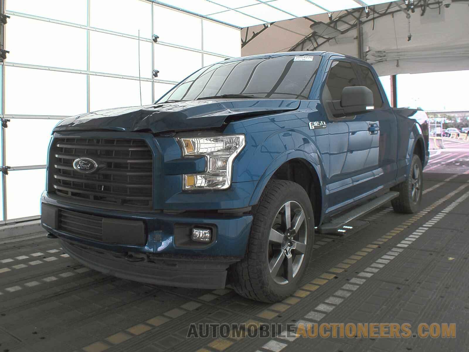 1FTFX1EF8HFC33903 Ford F-150 XLT 2017