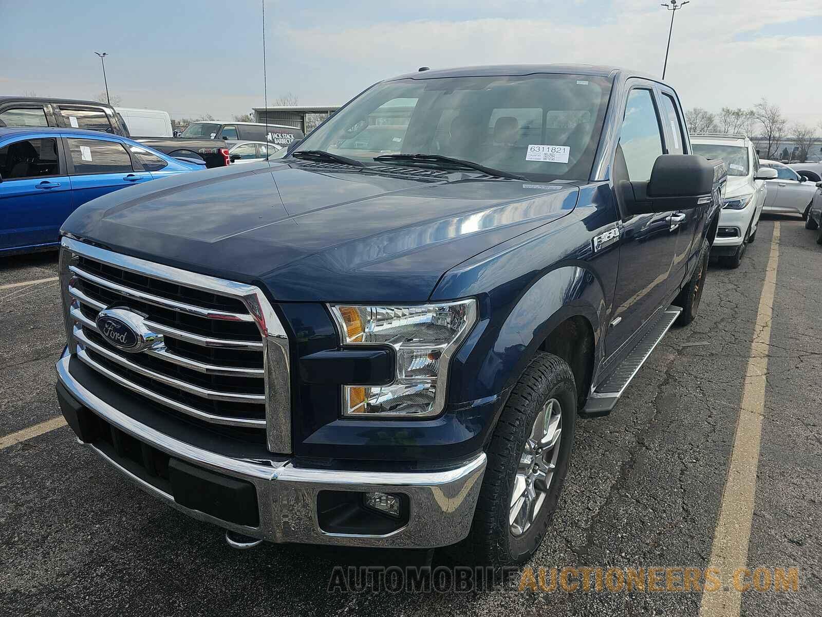 1FTFX1EG2HKE55403 Ford F-150 XLT 2017