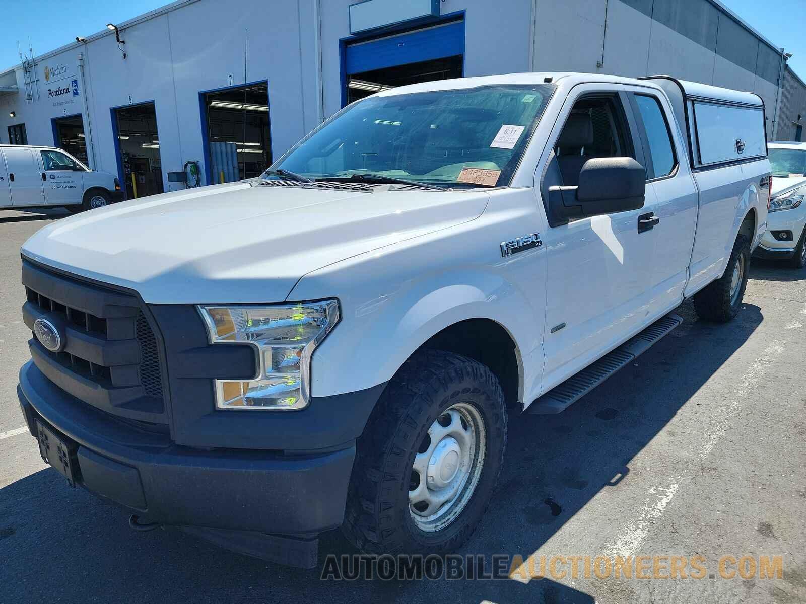 1FTFX1EGXHKC37581 Ford F-150 2017