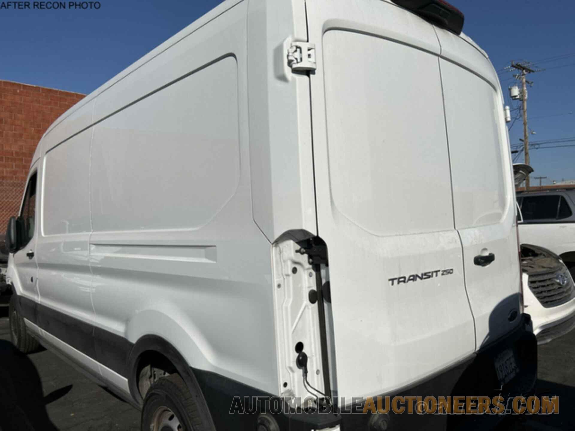 1FTLR1C80LKB29665 FORD TRANSIT CARGO VAN 2020