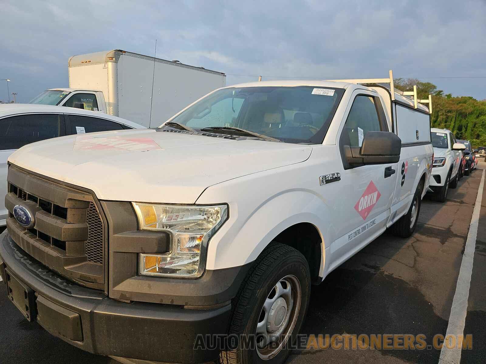 1FTMF1C82HKC37497 Ford F-150 2017