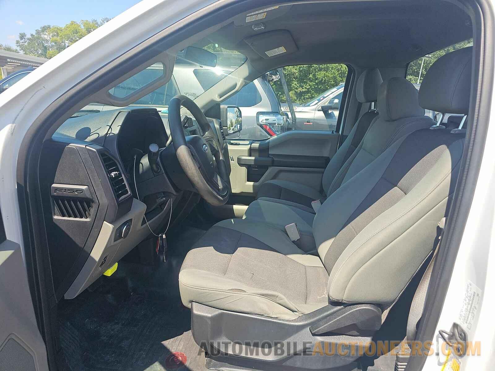 1FTMF1CB9JFE10975 Ford F-150 2018