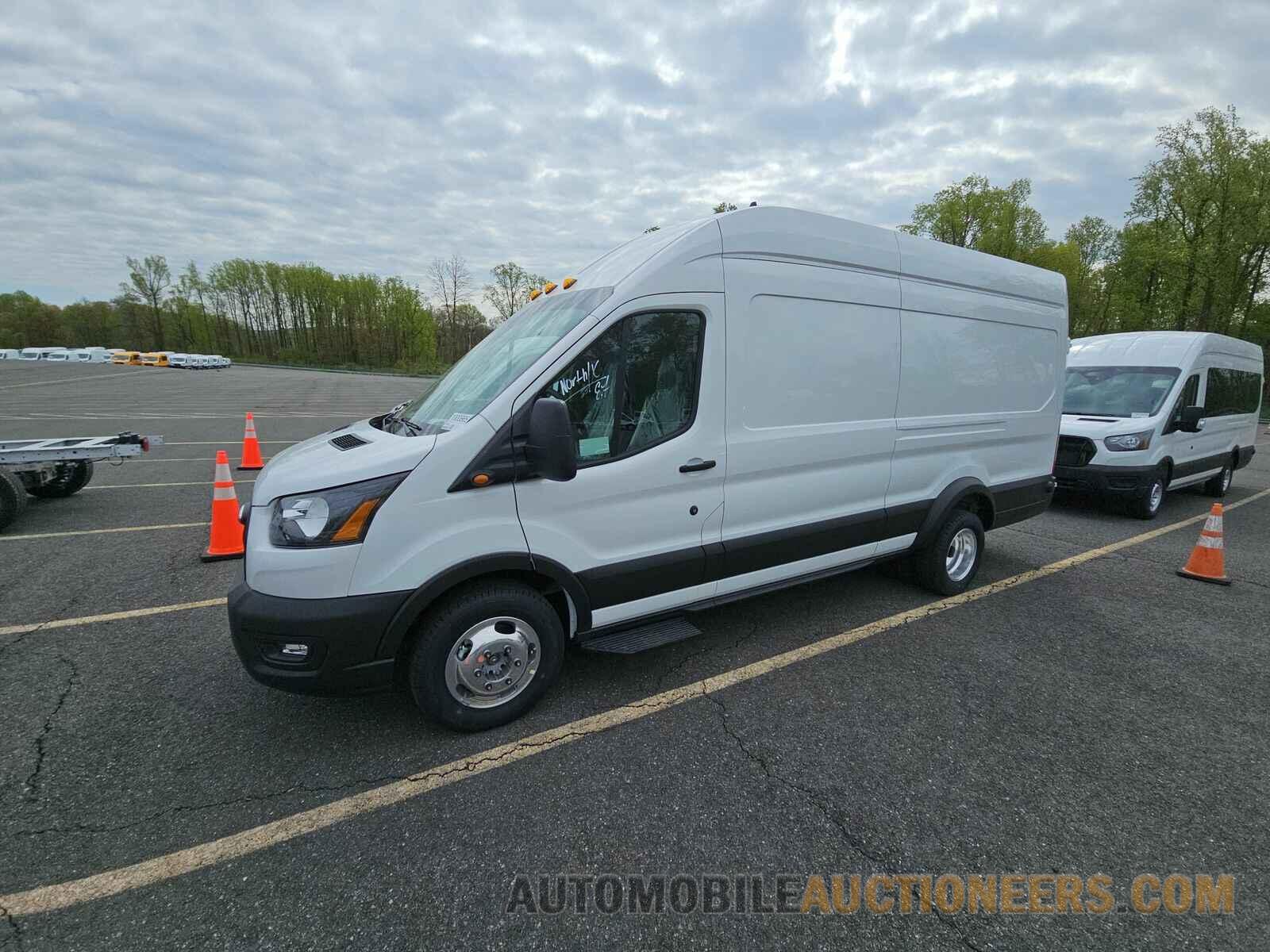 1FTRU8UG6RKA54289 Ford Transit 3 2024