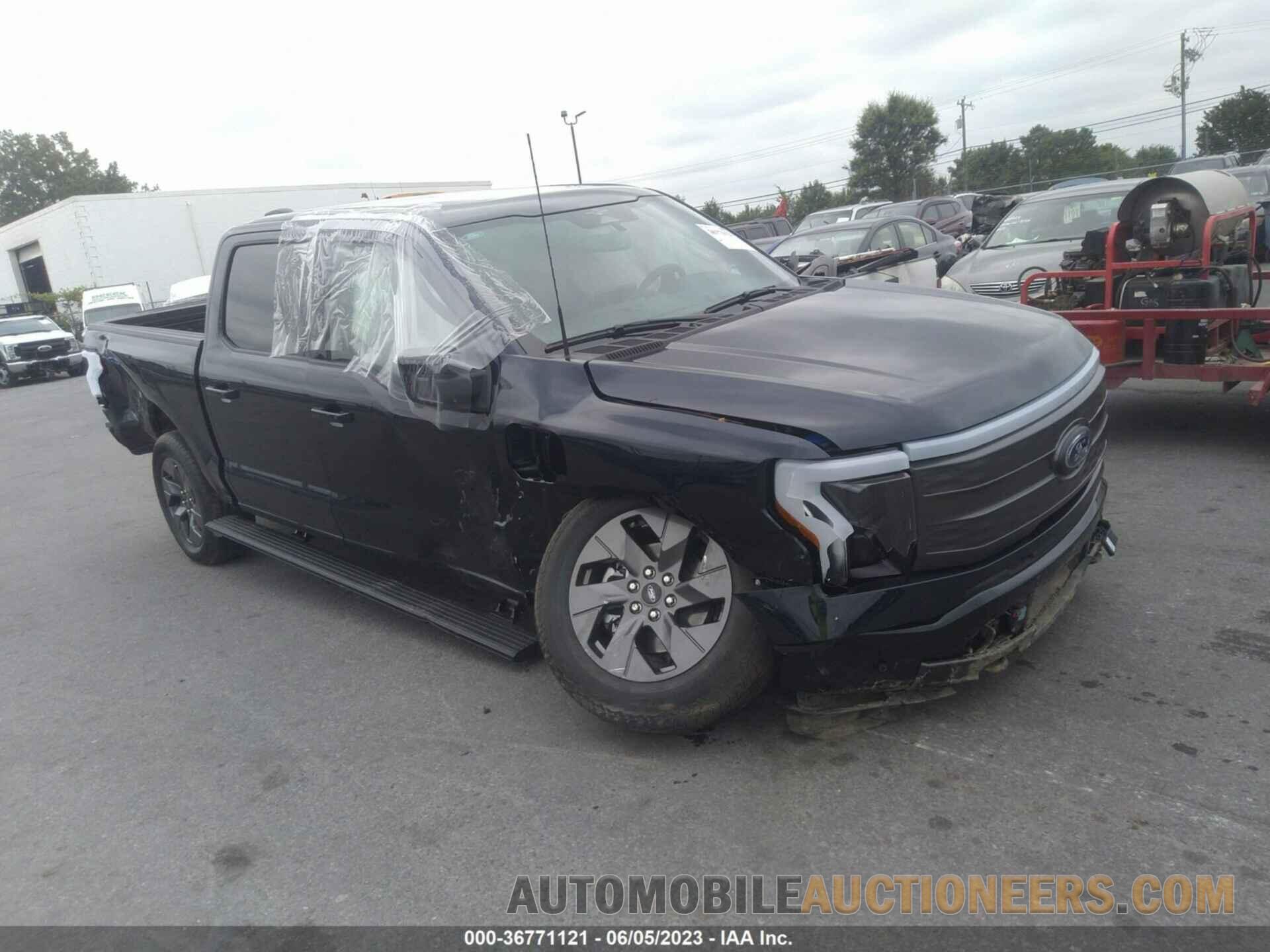 1FTVW1EV2PWG13999 FORD F-150 LIGHTNING 2023