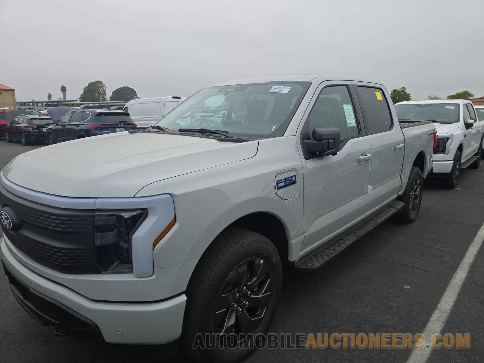 1FTVW3L72RWG26383 Ford F-150 2024