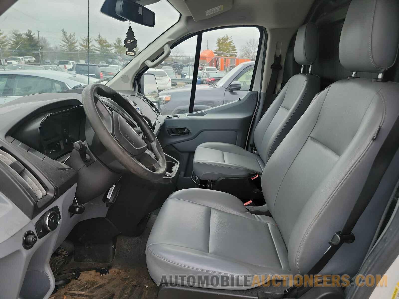 1FTYE1YM5HKA67890 Ford Transit 1 2017