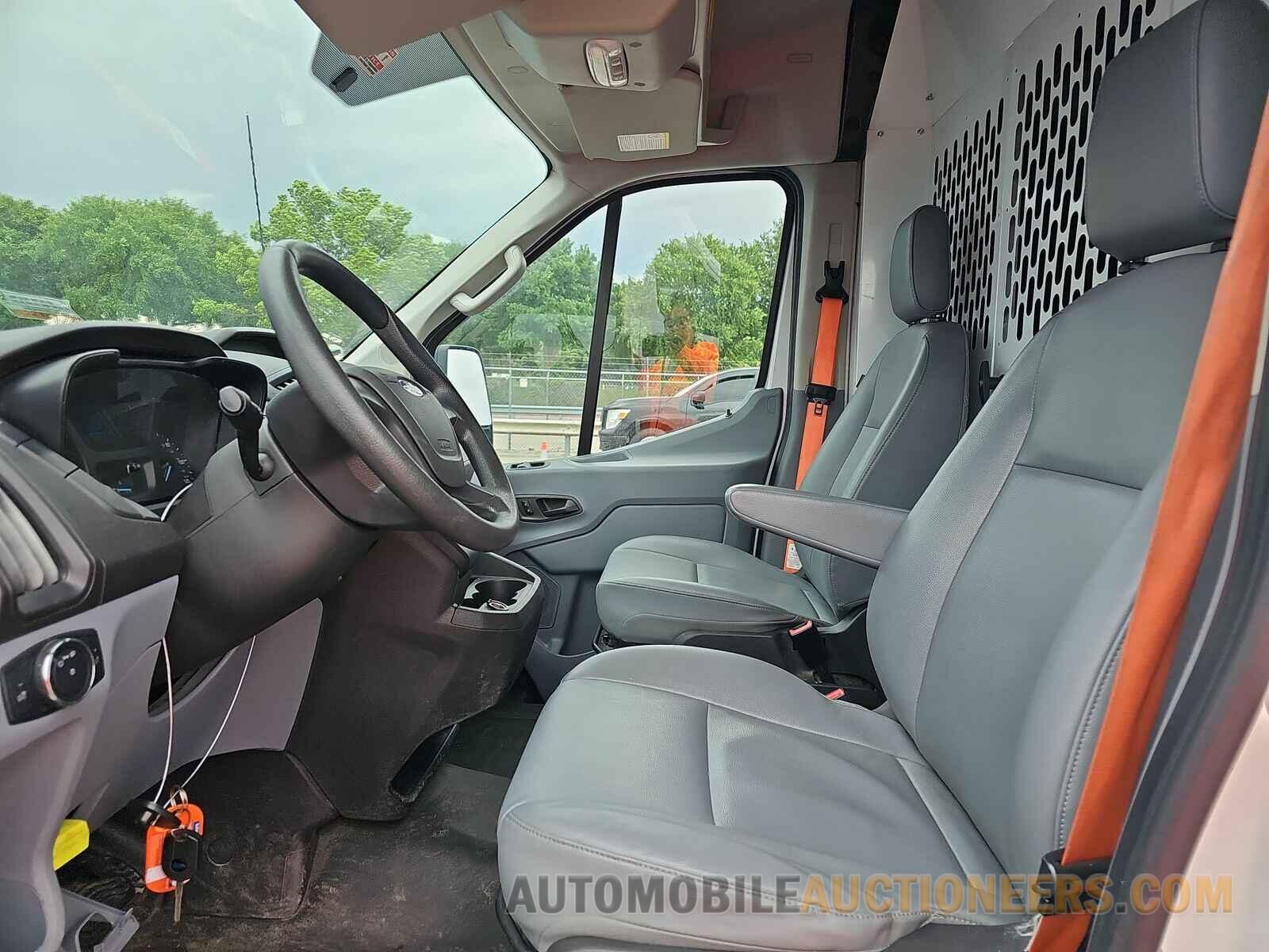 1FTYE2CM9KKB67656 Ford Transit 1 2019