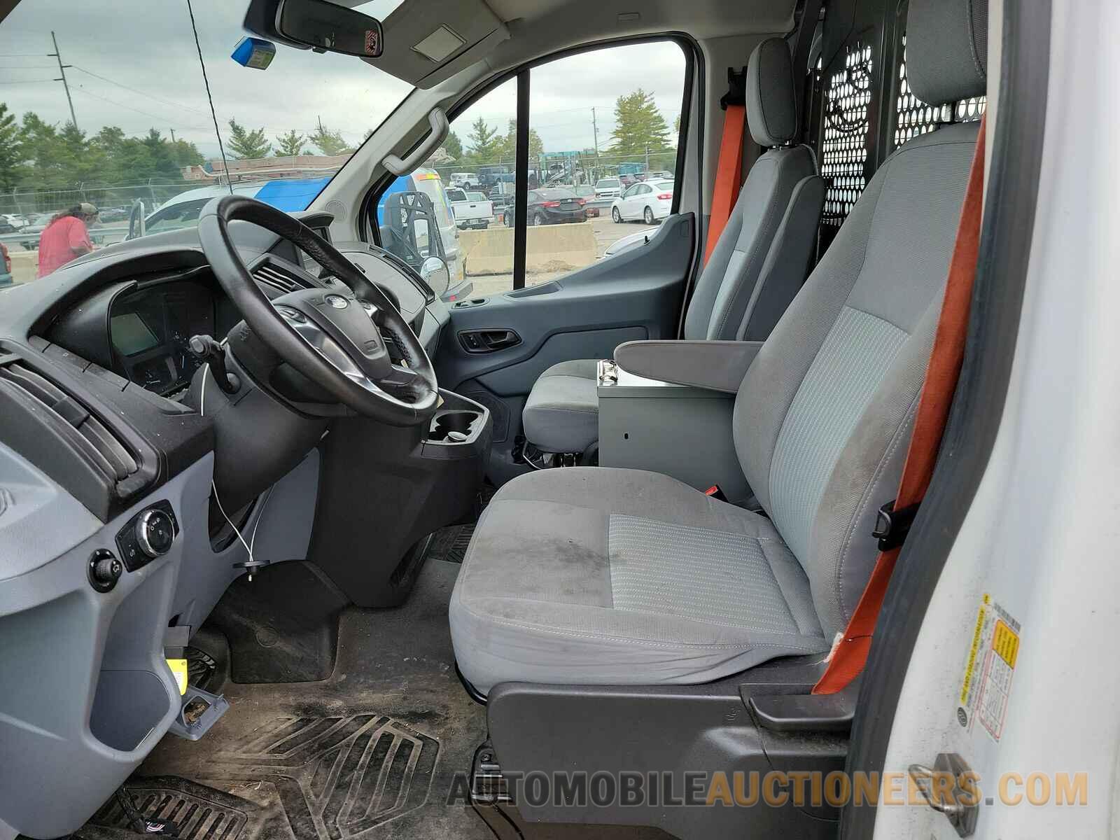 1FTYE2YM1JKB16157 Ford Transit Van 2018