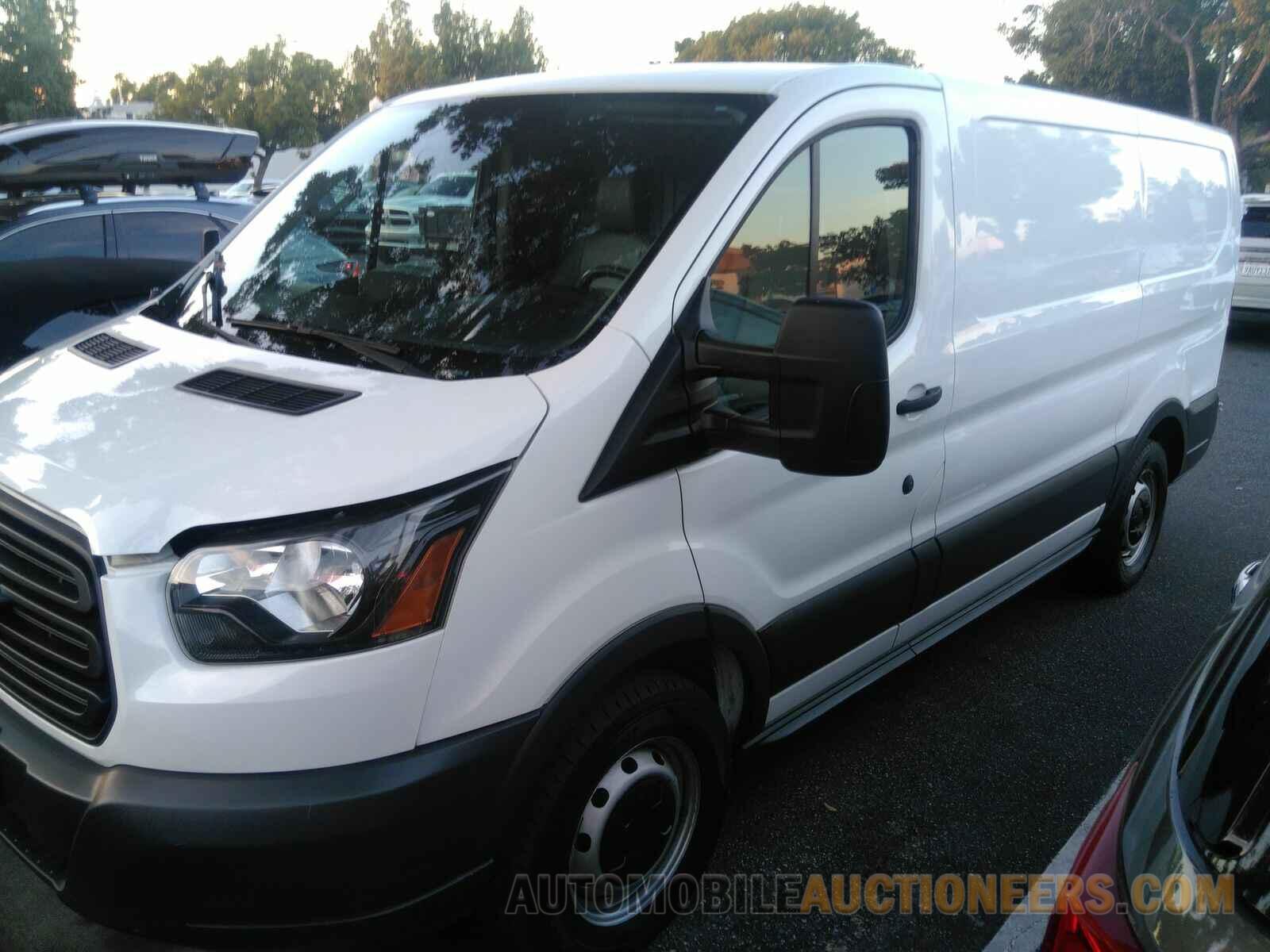 1FTYR1YG2GKA17512 Ford Transit Cargo Van 2016