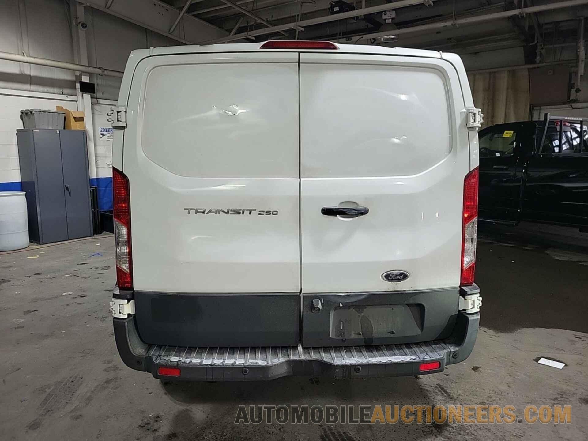 1FTYR1YM1GKB54561 FORD TRANSIT 2016