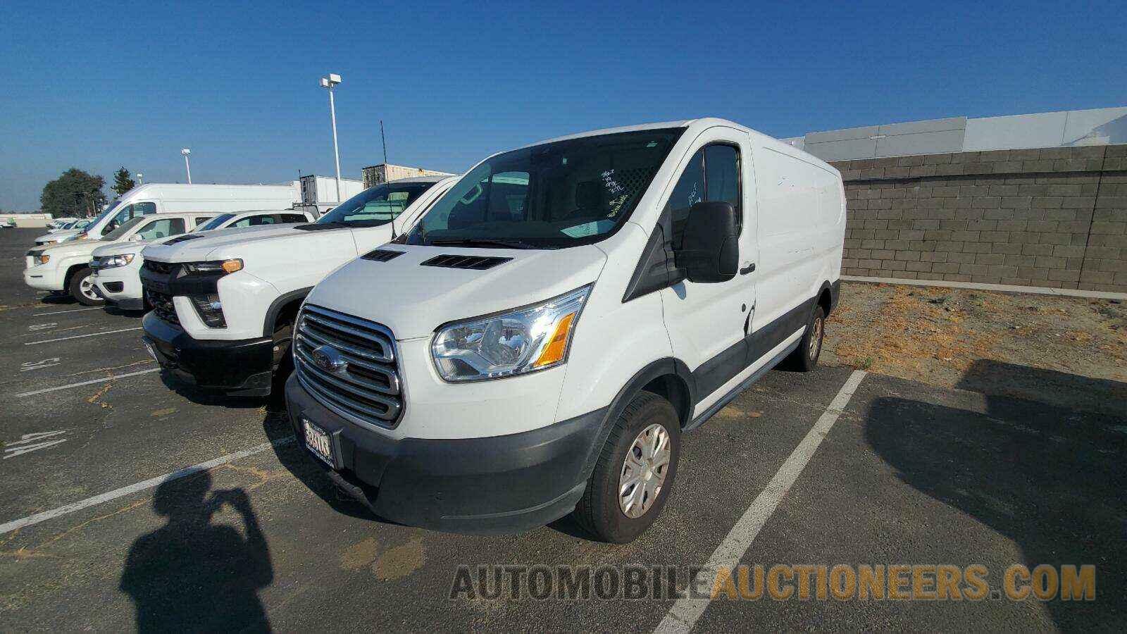 1FTYR1YM3KKA79046 Ford Transit 2 2019