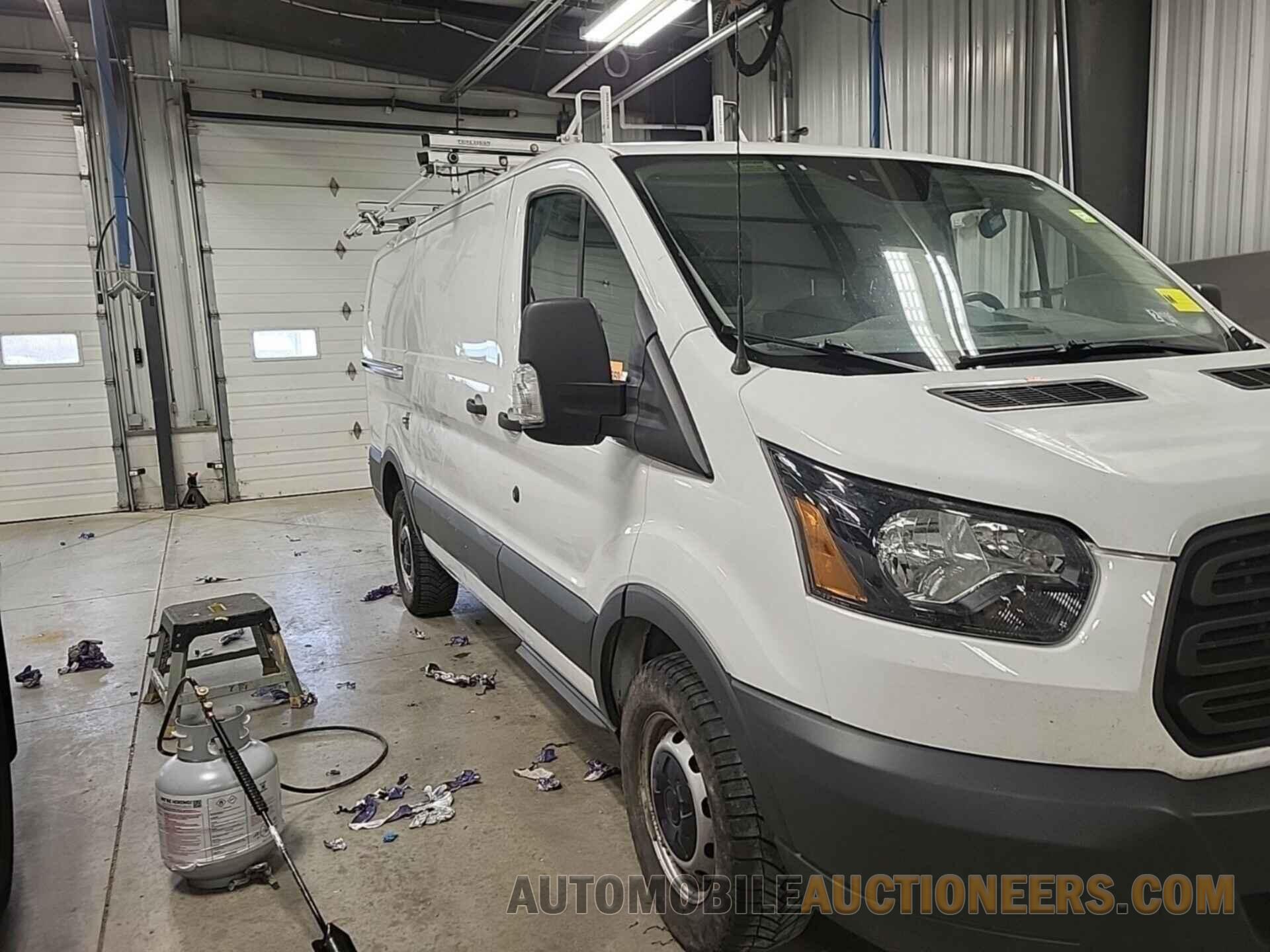 1FTYR1YM4GKB55557 FORD TRANSIT 2016