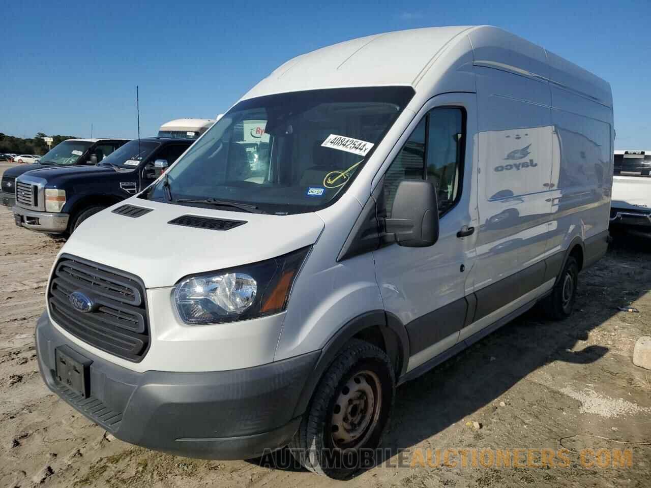 1FTYR3XMXJKA32317 FORD TRANSIT 2018