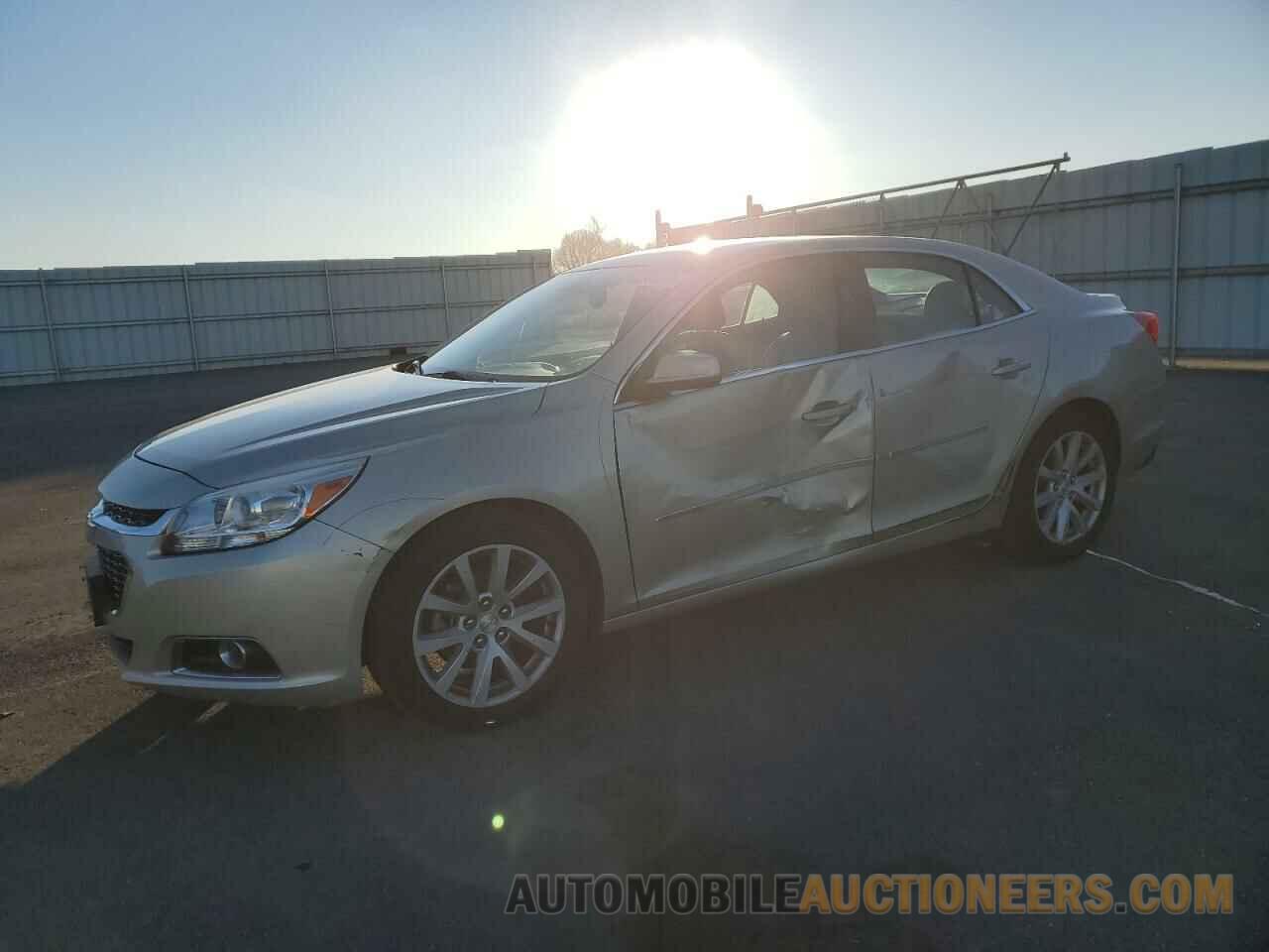 1G11D5SL1FF264338 CHEVROLET MALIBU 2015