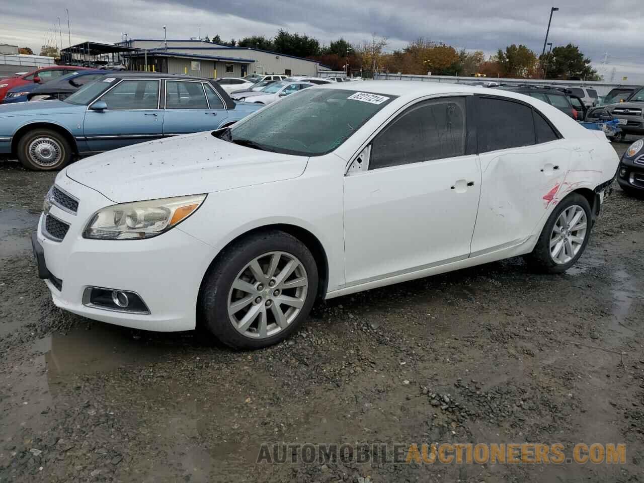 1G11E5SA8DF267102 CHEVROLET MALIBU 2013