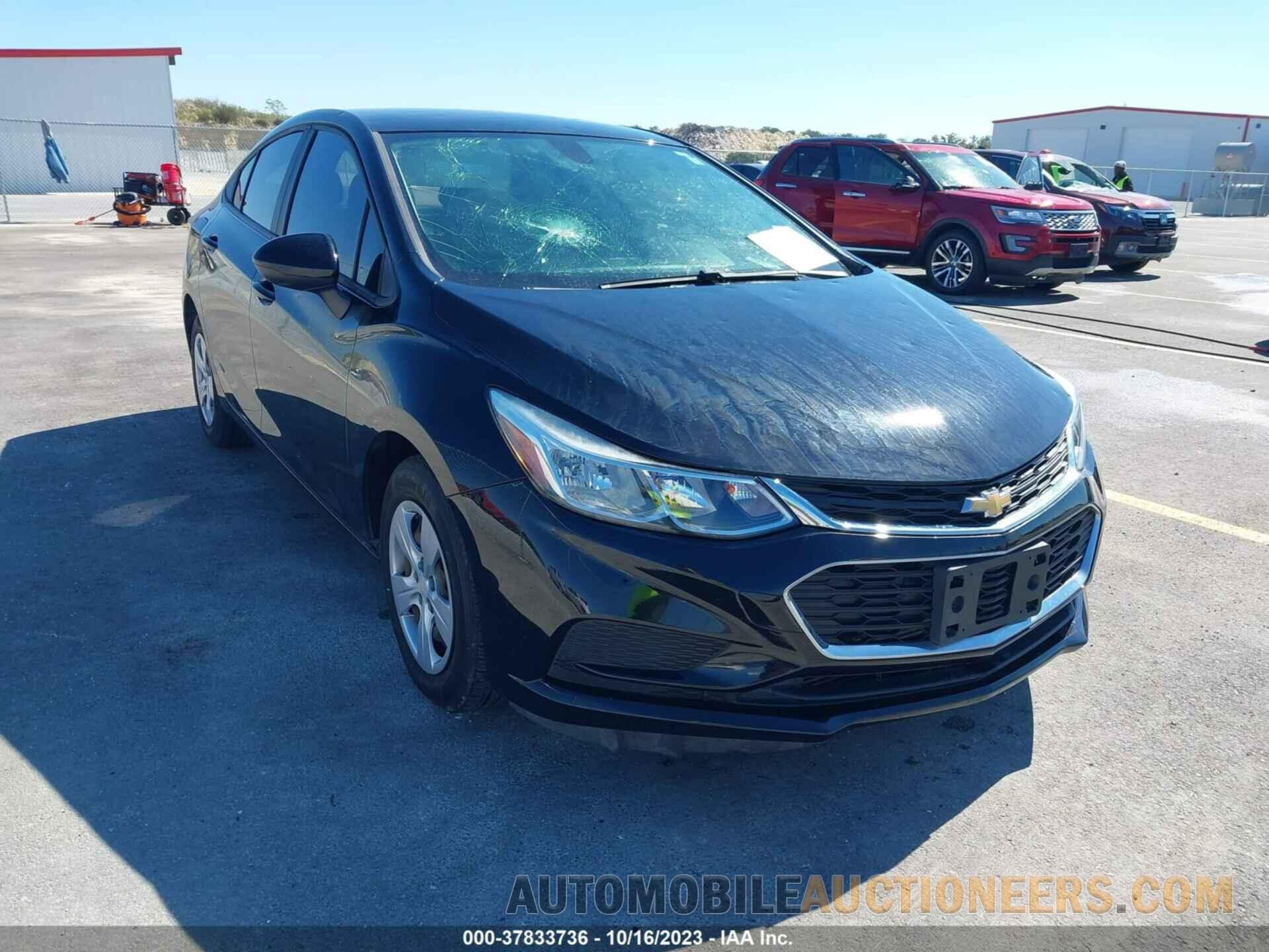 1G1BC5SM0J7227963 CHEVROLET CRUZE 2018