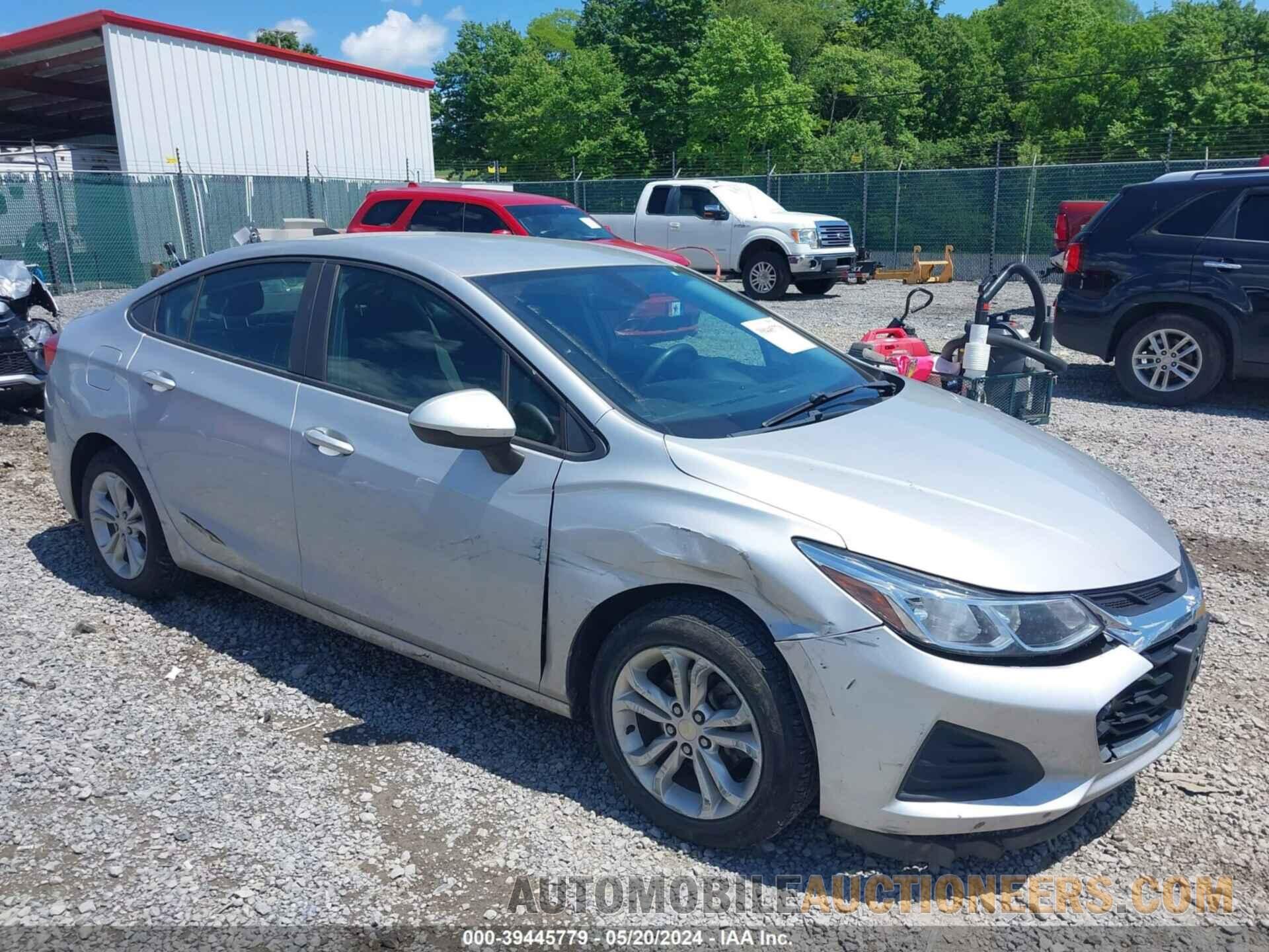 1G1BC5SM0K7126746 CHEVROLET CRUZE 2019