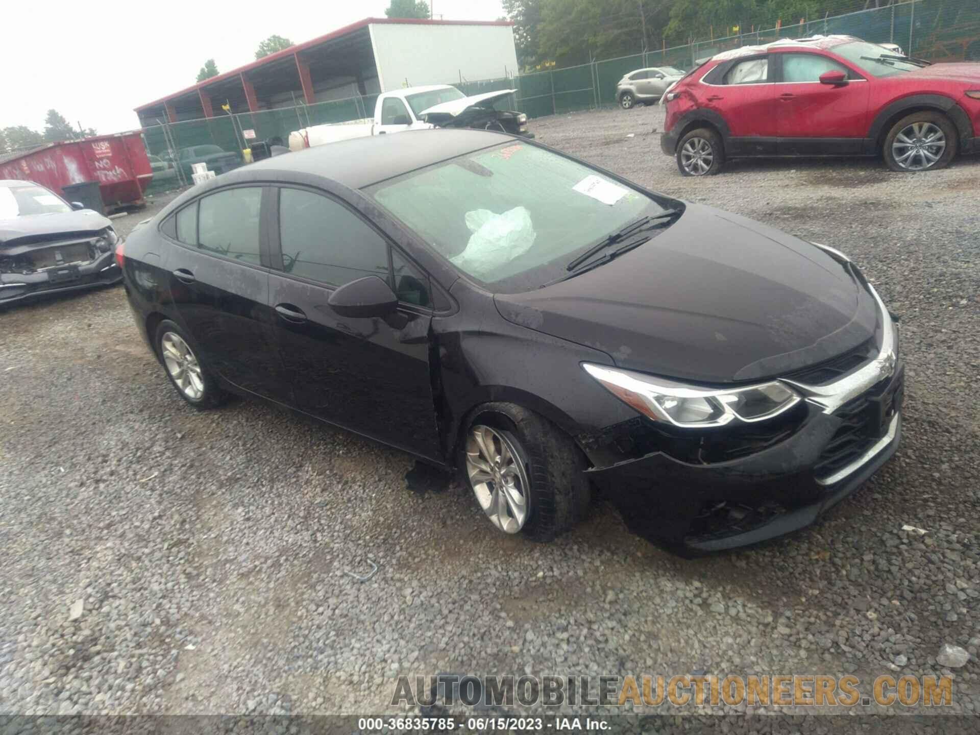 1G1BC5SM0K7152165 CHEVROLET CRUZE 2019