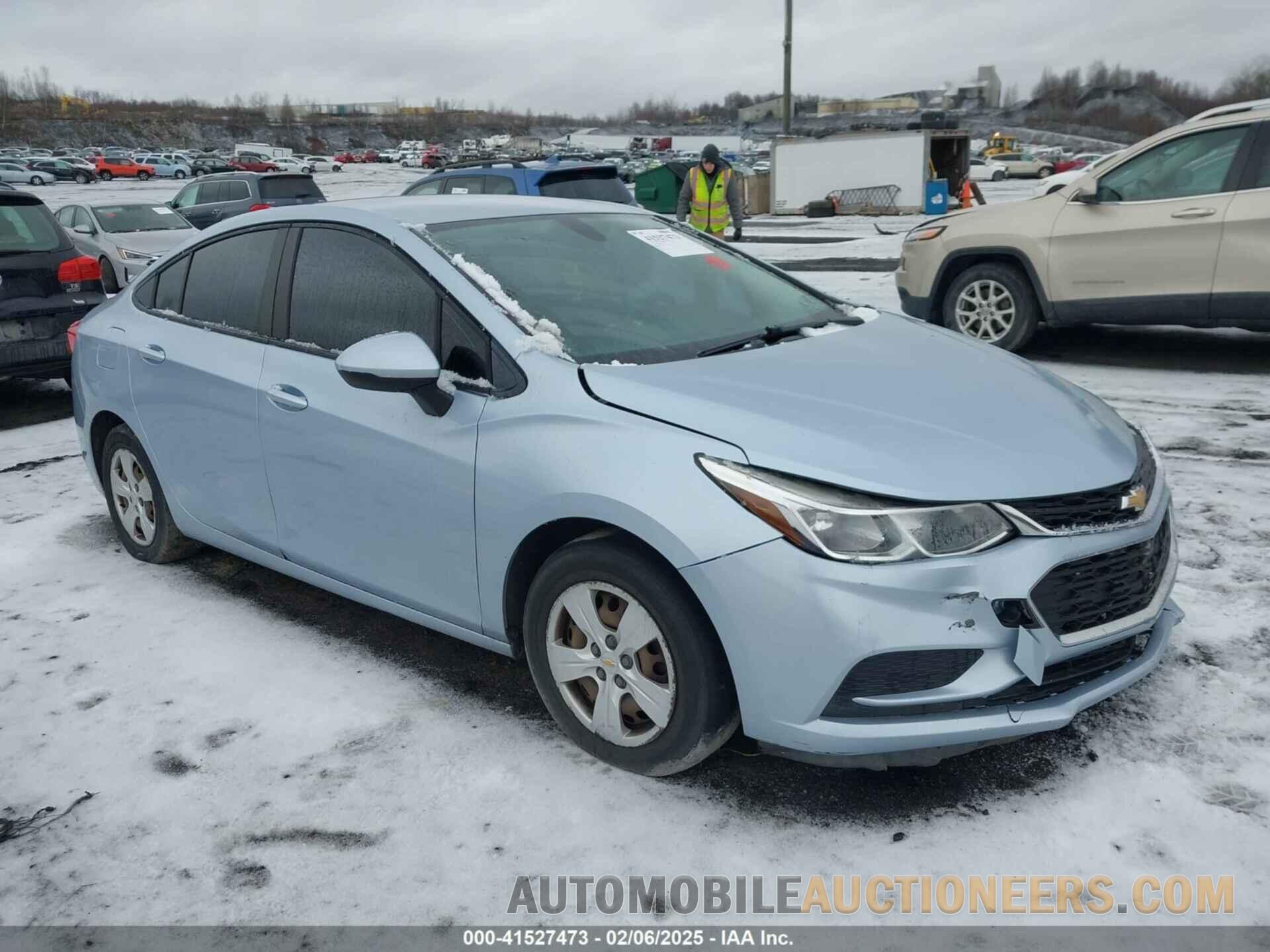 1G1BC5SM1H7139224 CHEVROLET CRUZE 2017