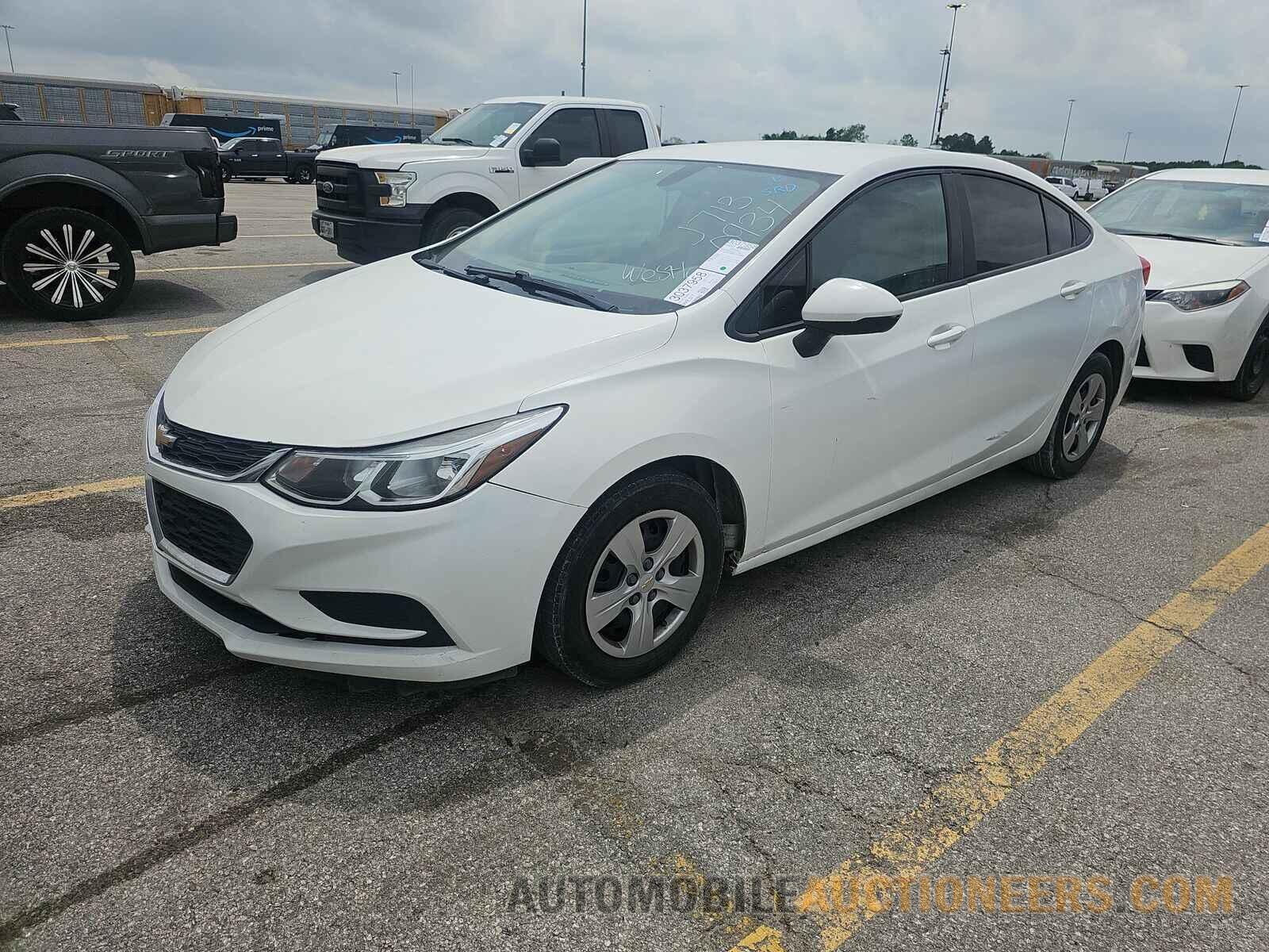 1G1BC5SM1J7130934 Chevrolet Cruze 2018