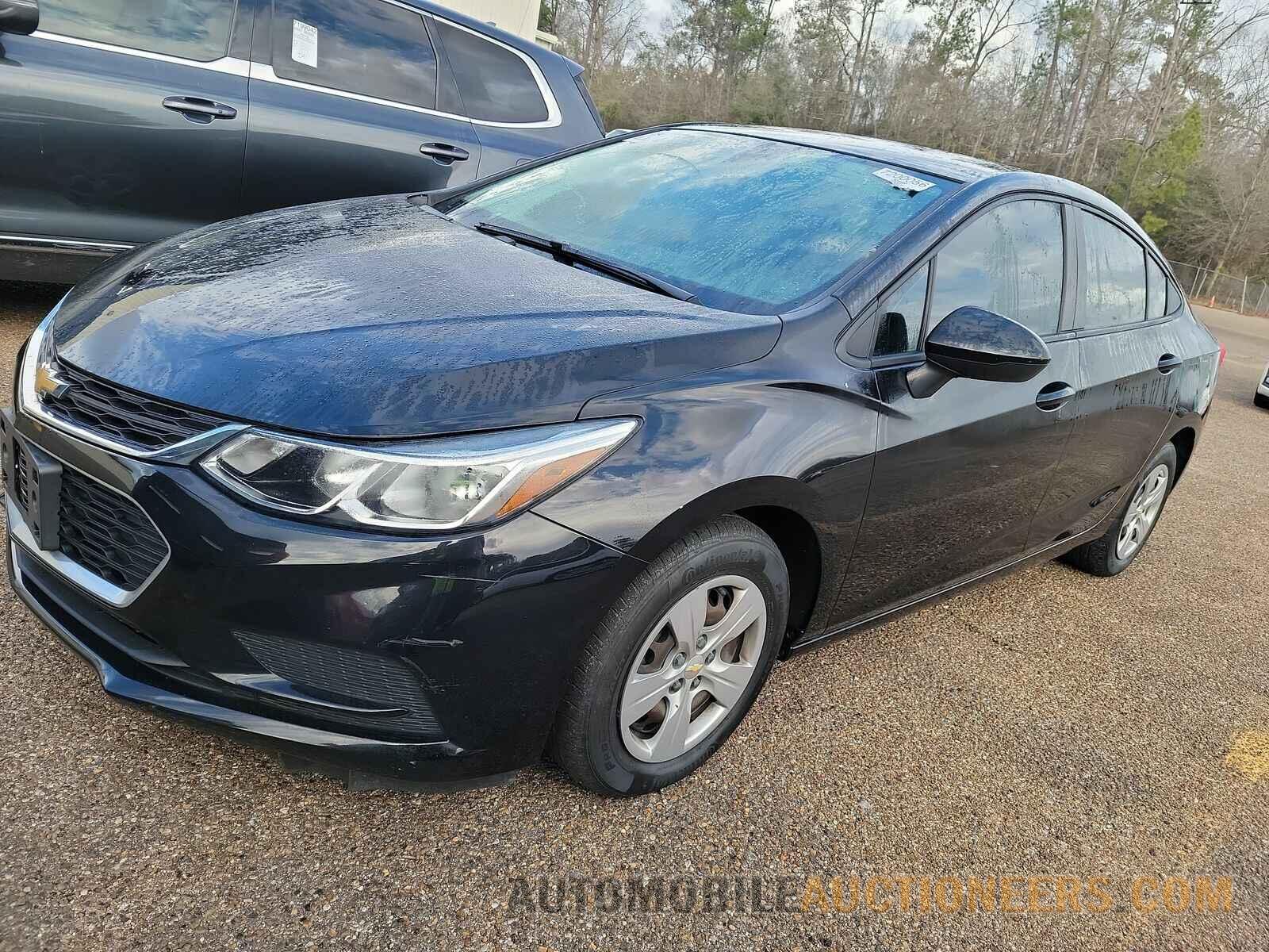 1G1BC5SM1J7184802 Chevrolet Cruze 2018