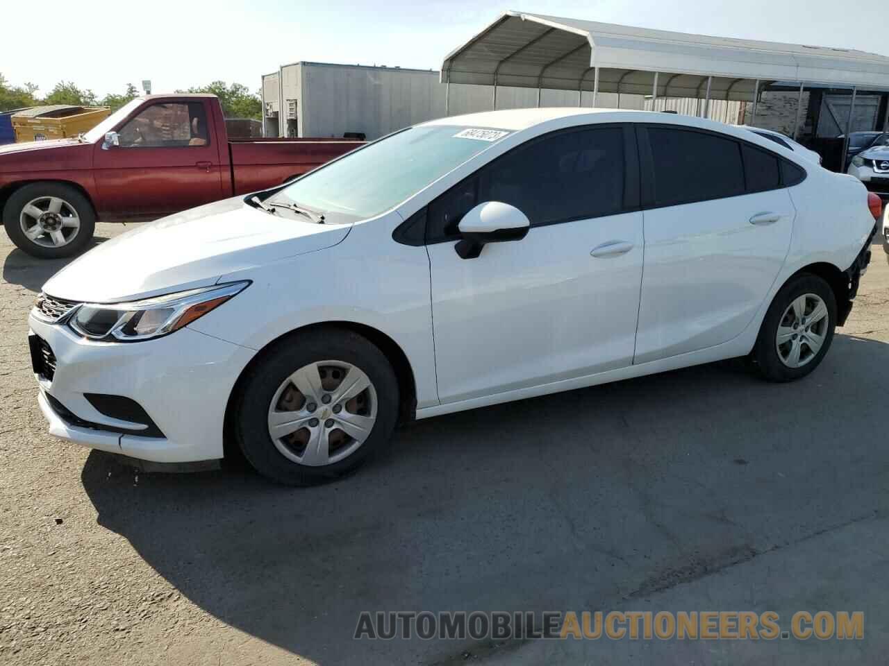 1G1BC5SM1J7217619 CHEVROLET CRUZE 2018