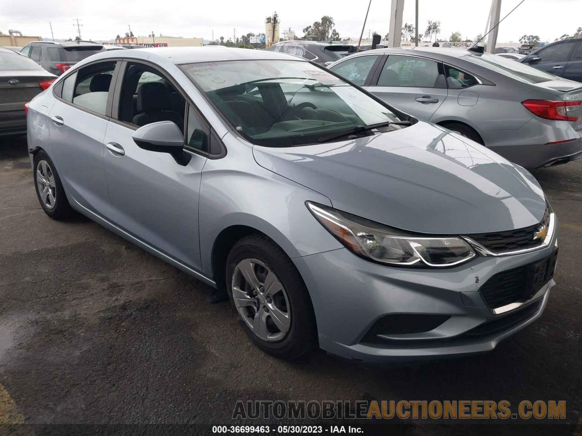 1G1BC5SM1J7218172 CHEVROLET CRUZE 2018