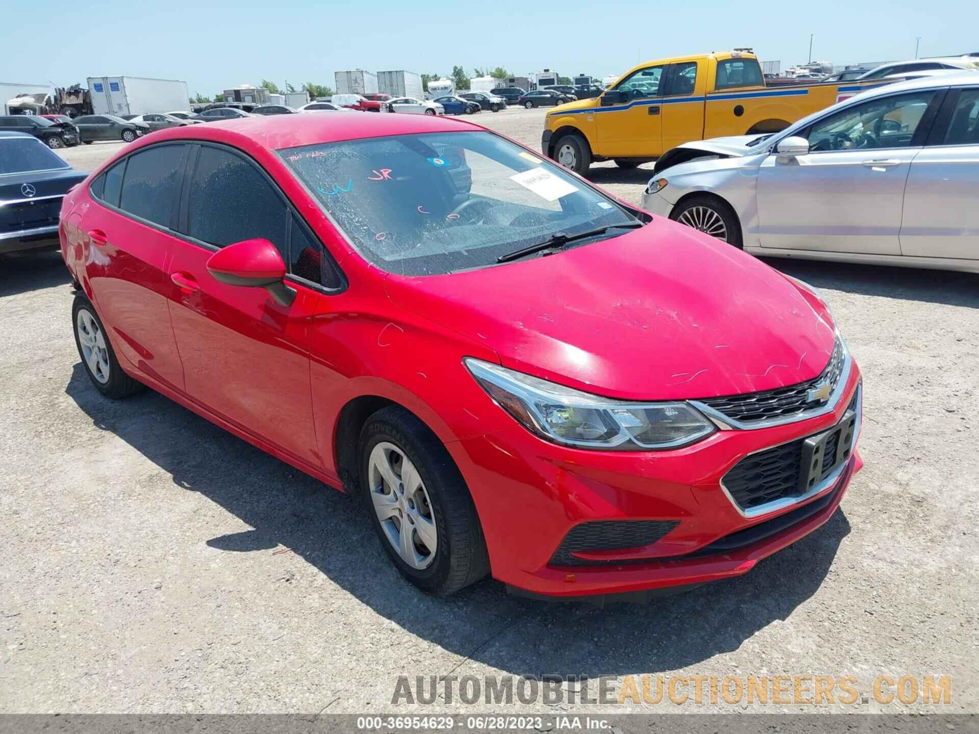 1G1BC5SM1J7239586 CHEVROLET CRUZE 2018